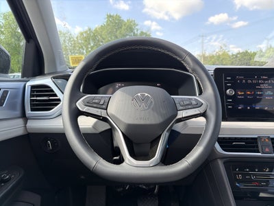 2026 Volkswagen Taos SE AWD