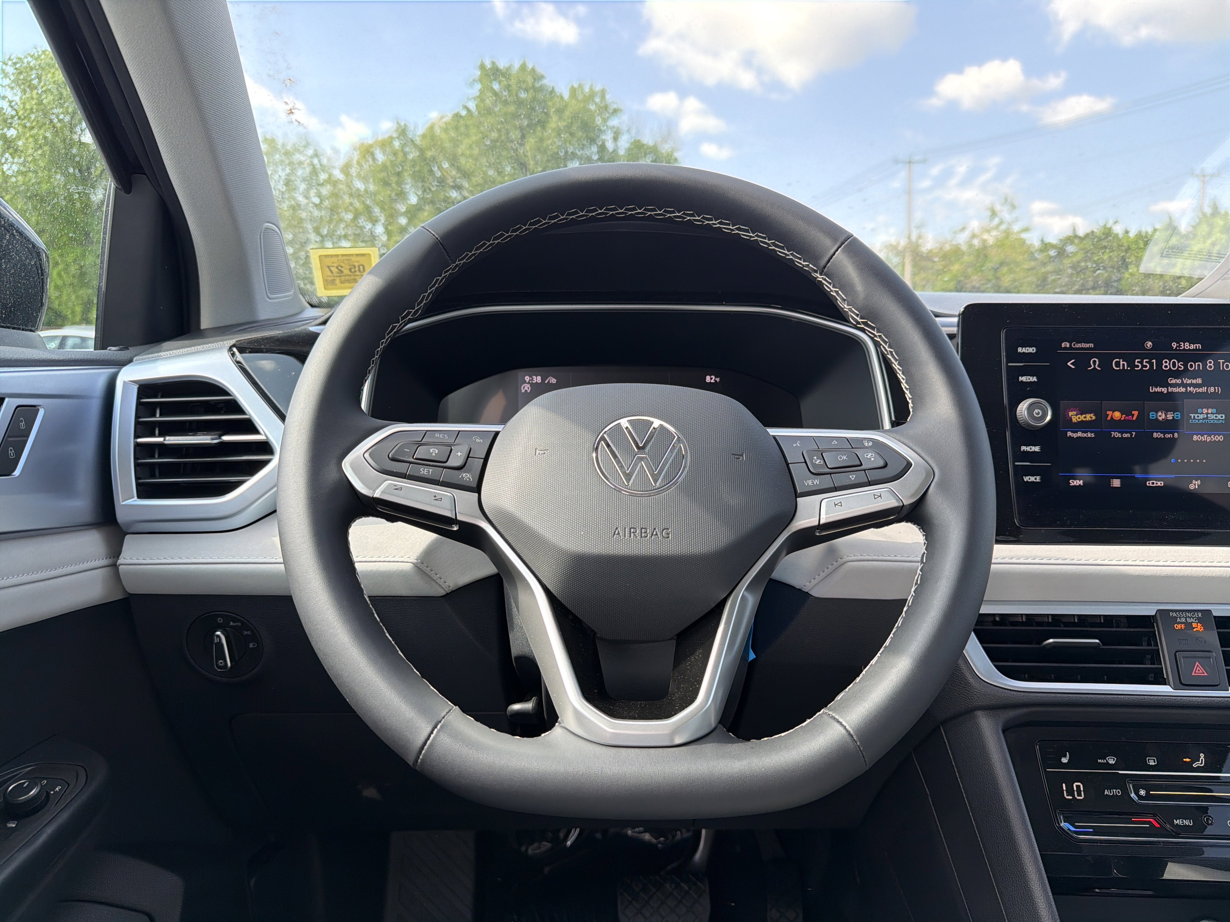 2026 Volkswagen Taos SE AWD