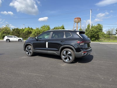 2026 Volkswagen Taos SE AWD