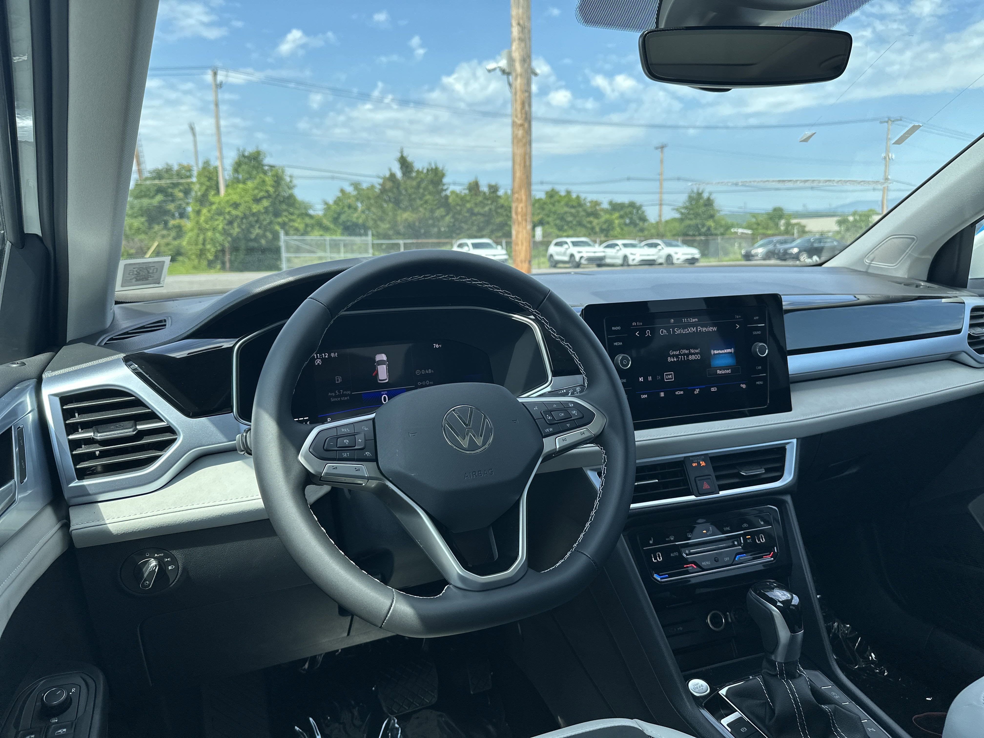 2025 Volkswagen Taos 1.5T SE