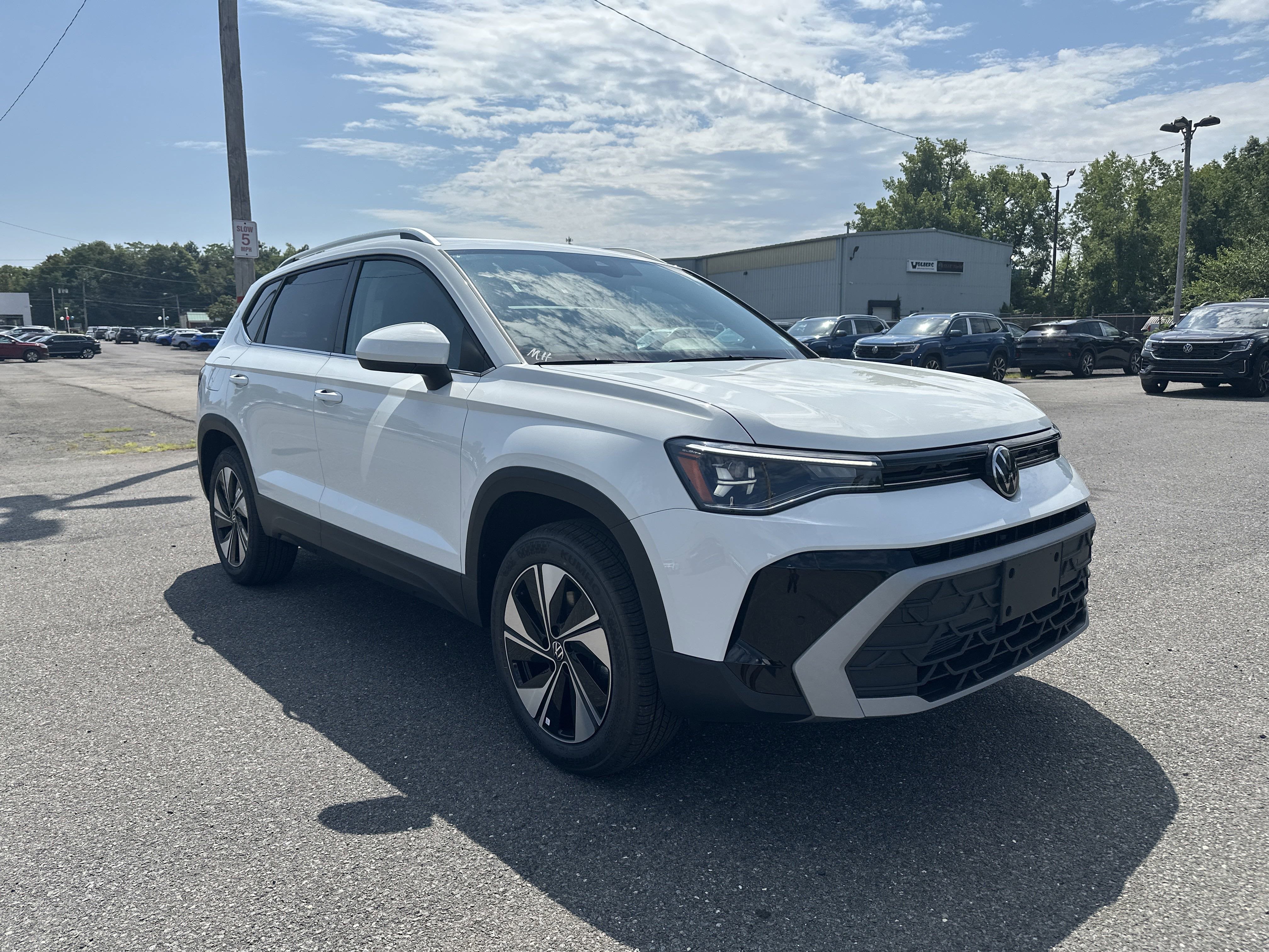 2025 Volkswagen Taos 1.5T SE