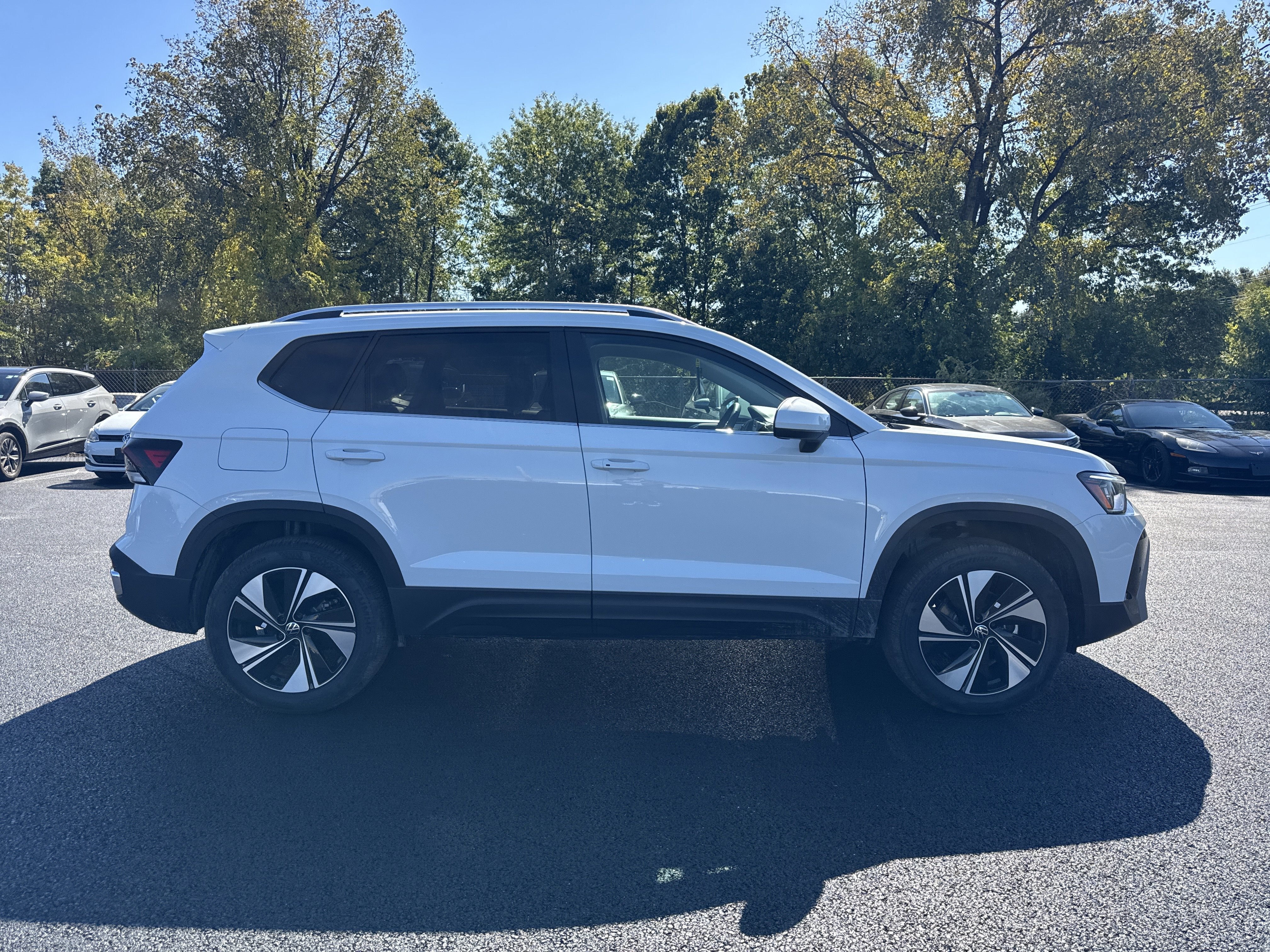 2025 Volkswagen Taos 1.5T SE