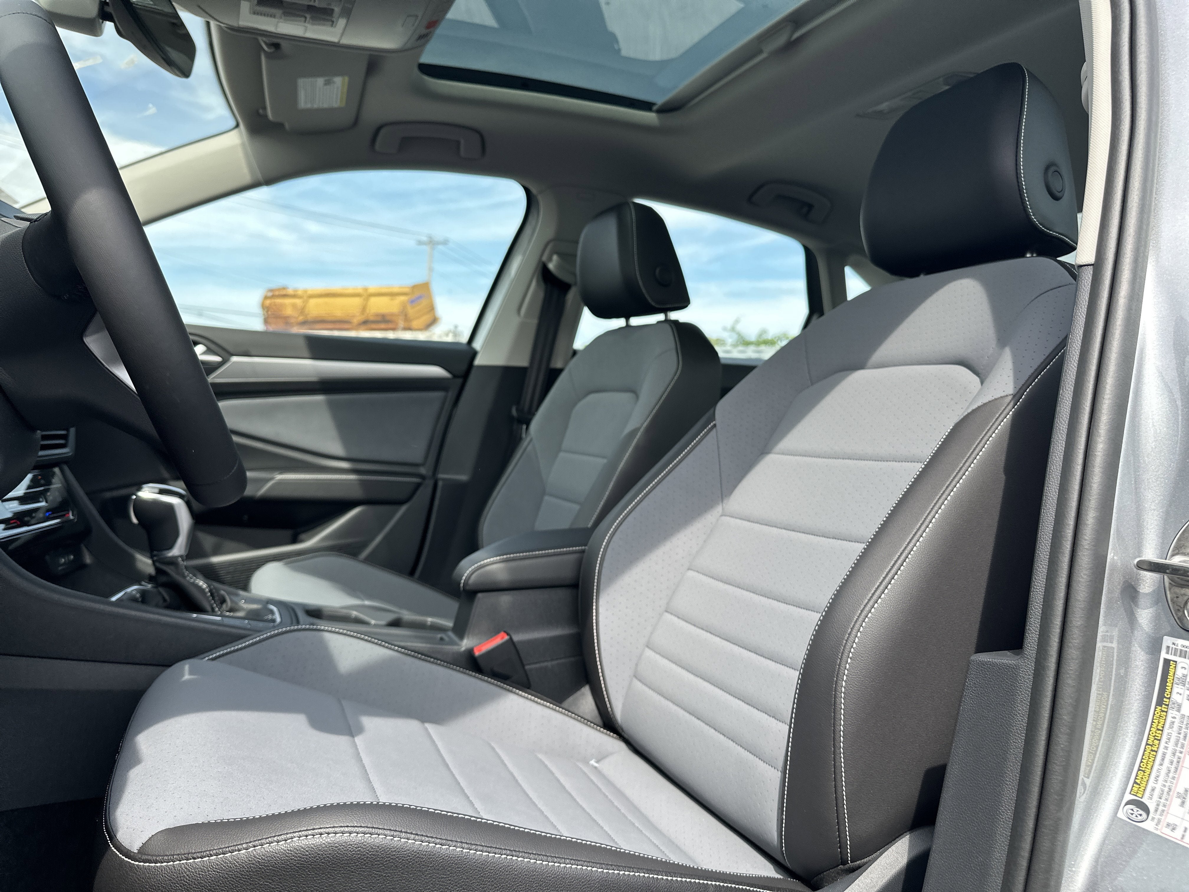 2025 Volkswagen Jetta 1.5T SE