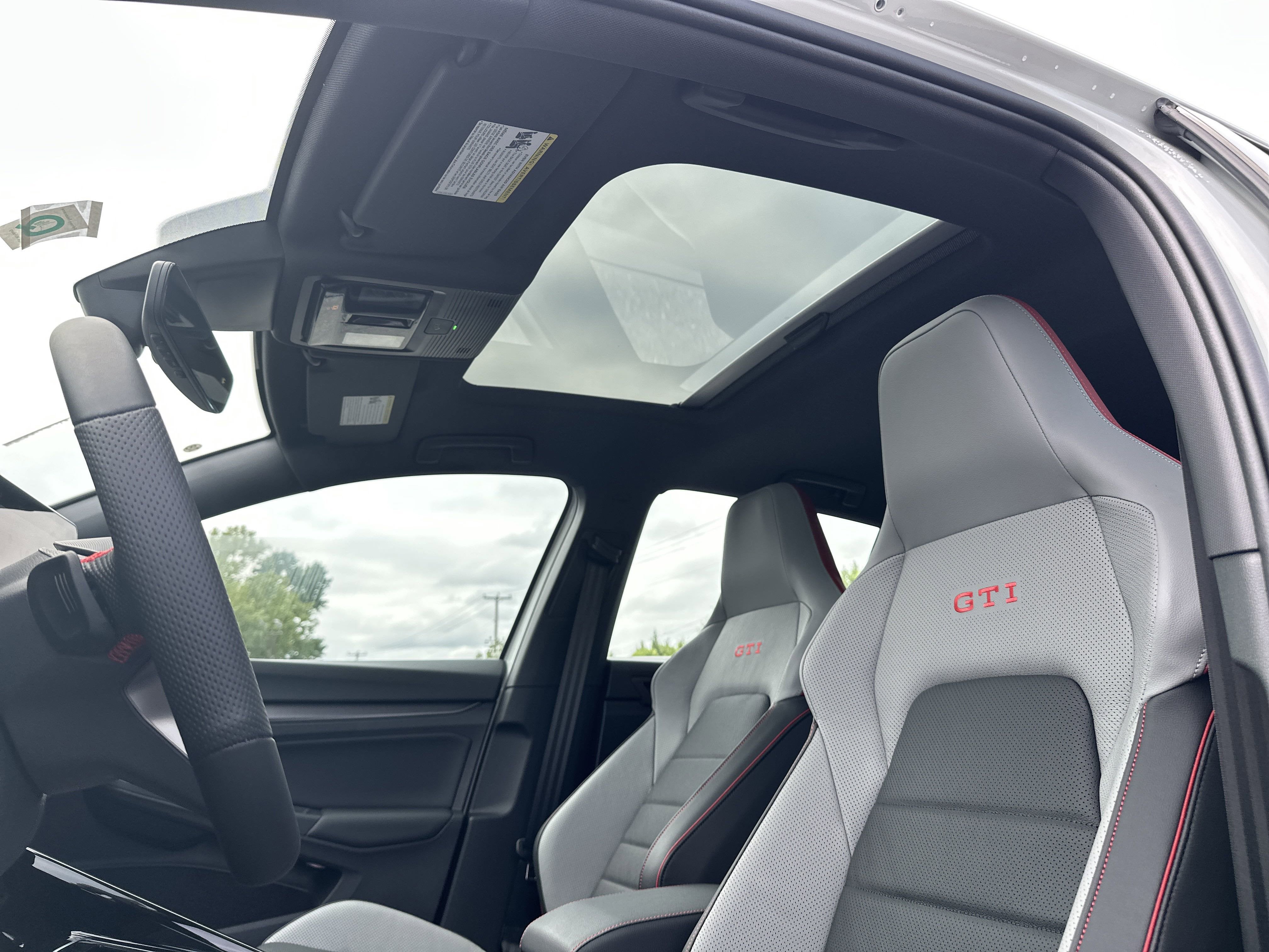 2025 Volkswagen Golf GTI 2.0T SE