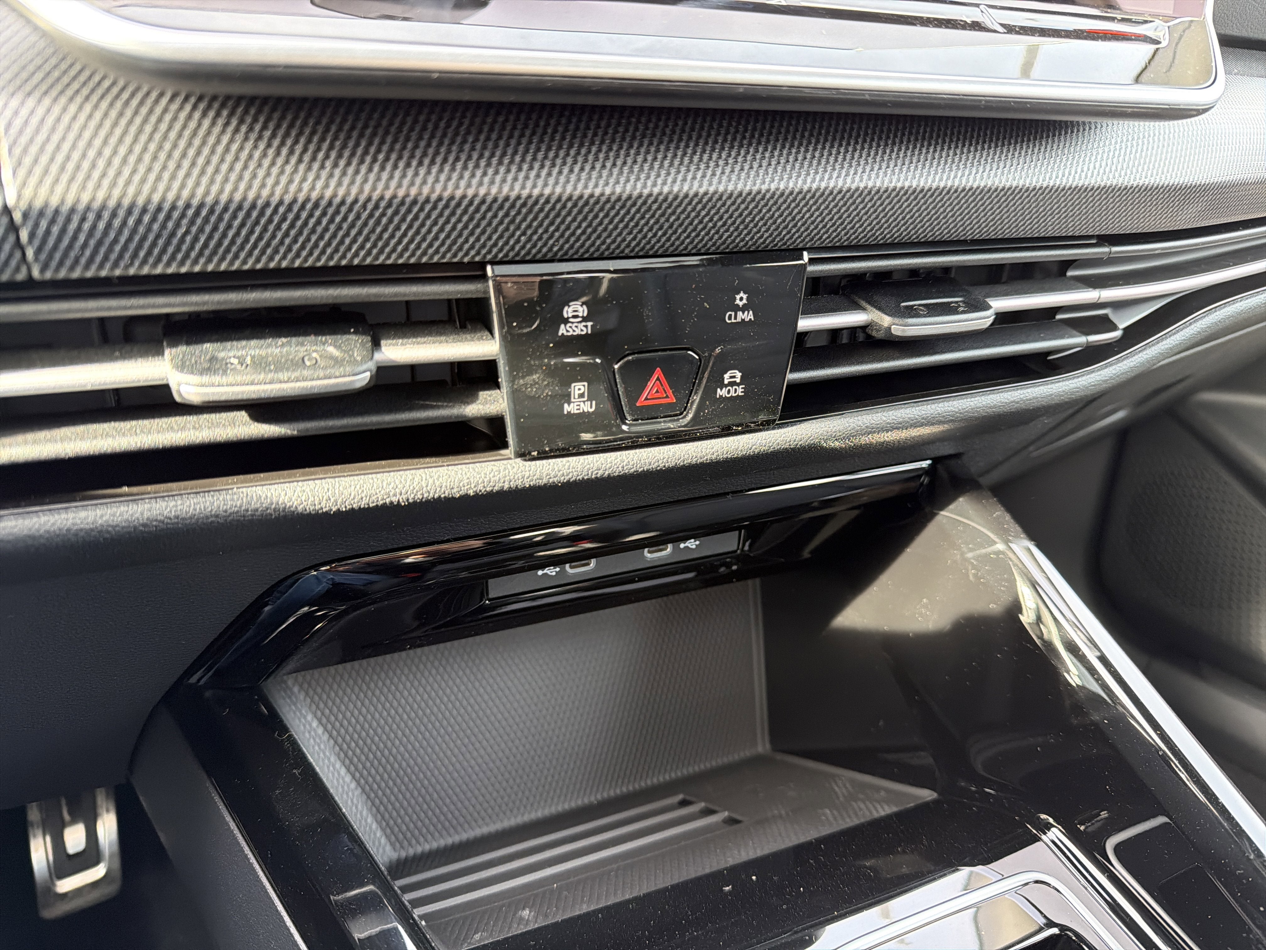 2026 Volkswagen Golf R 2.0T