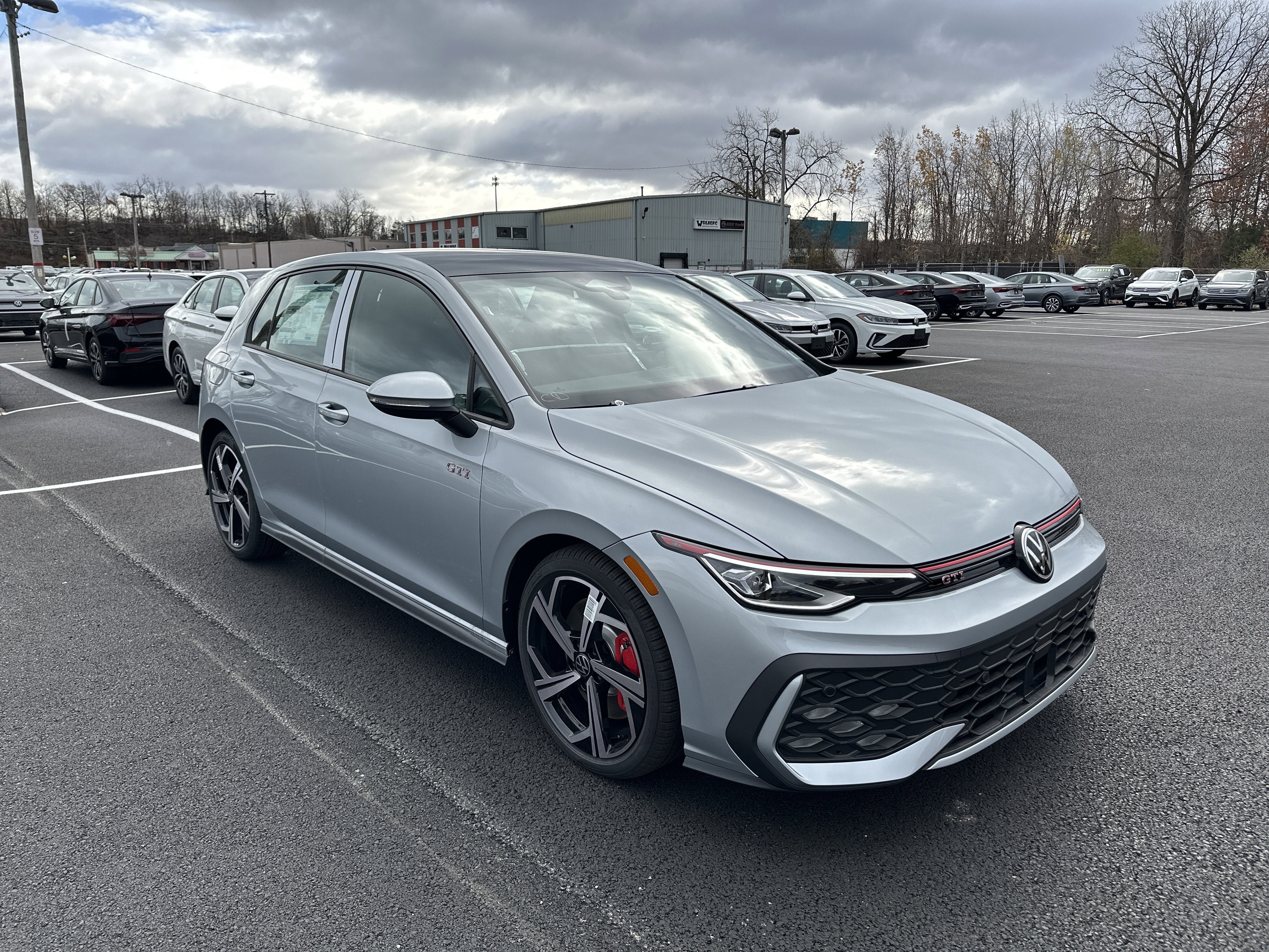 2026 Volkswagen Golf GTI 2.0T SE