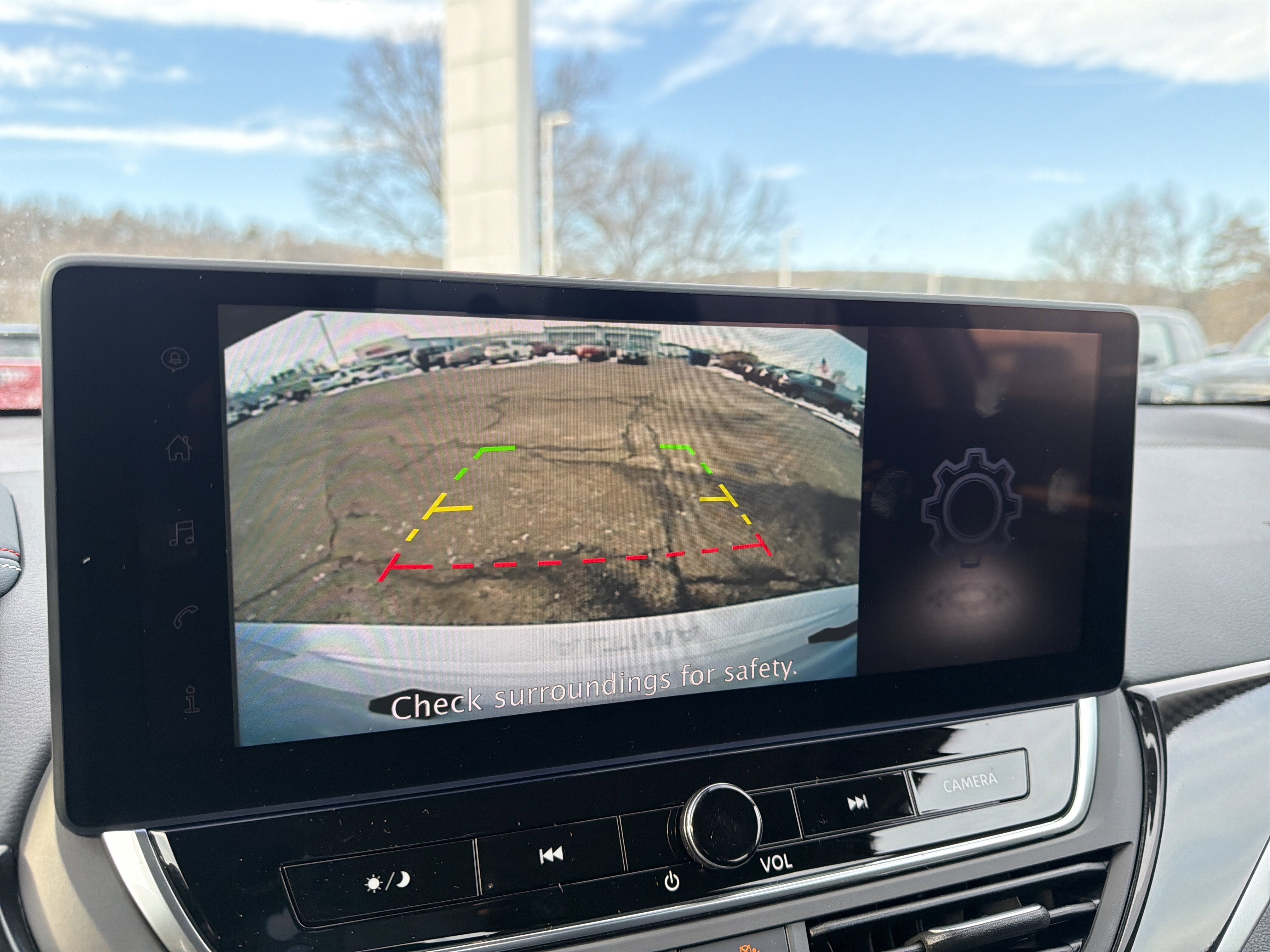 2025 Nissan Altima SR