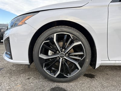 2025 Nissan Altima SR