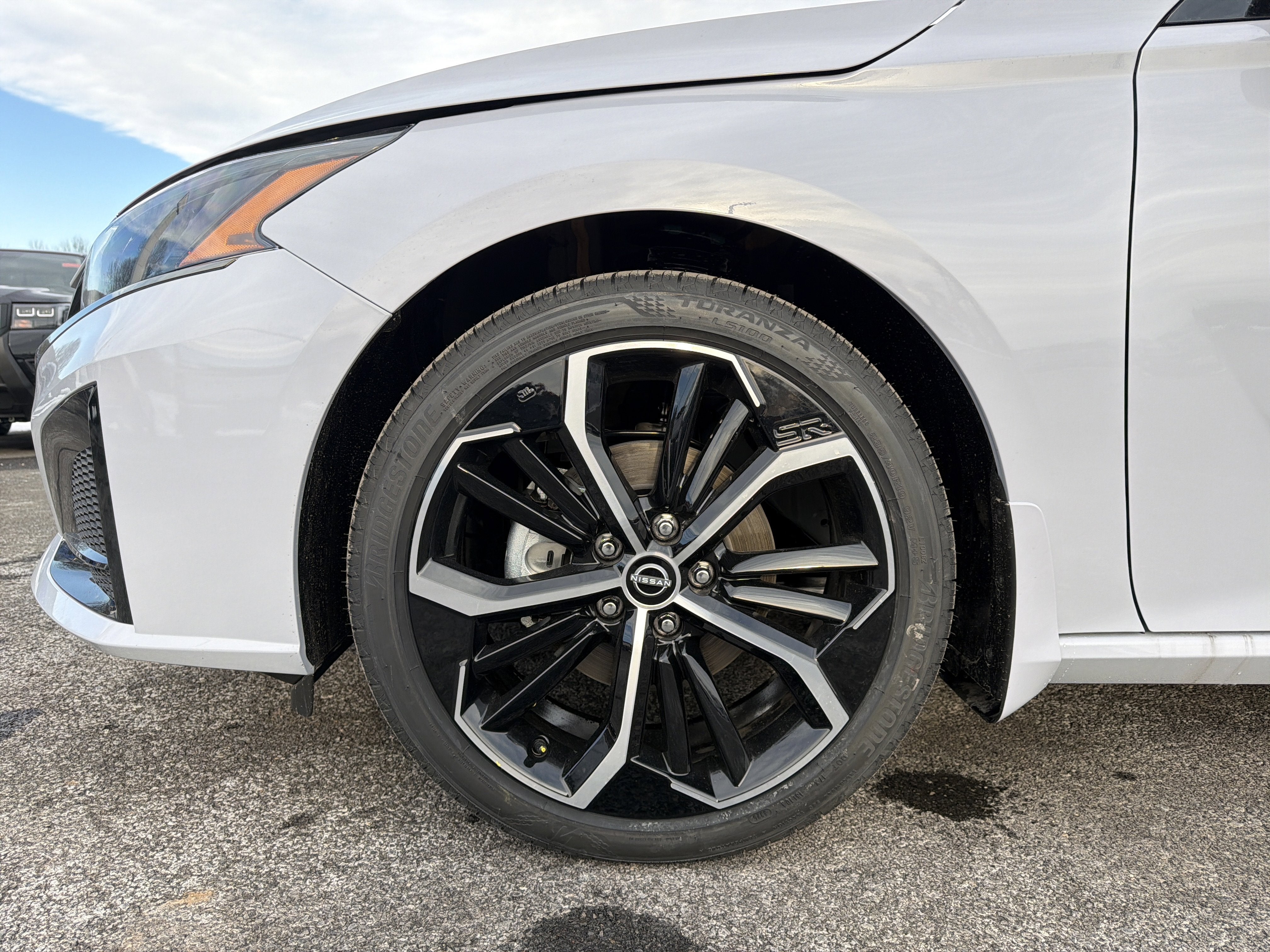 2025 Nissan Altima SR