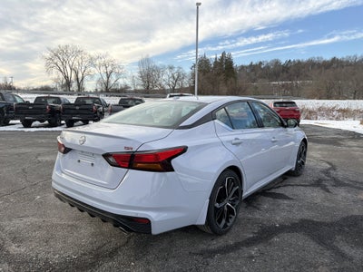 2025 Nissan Altima SR