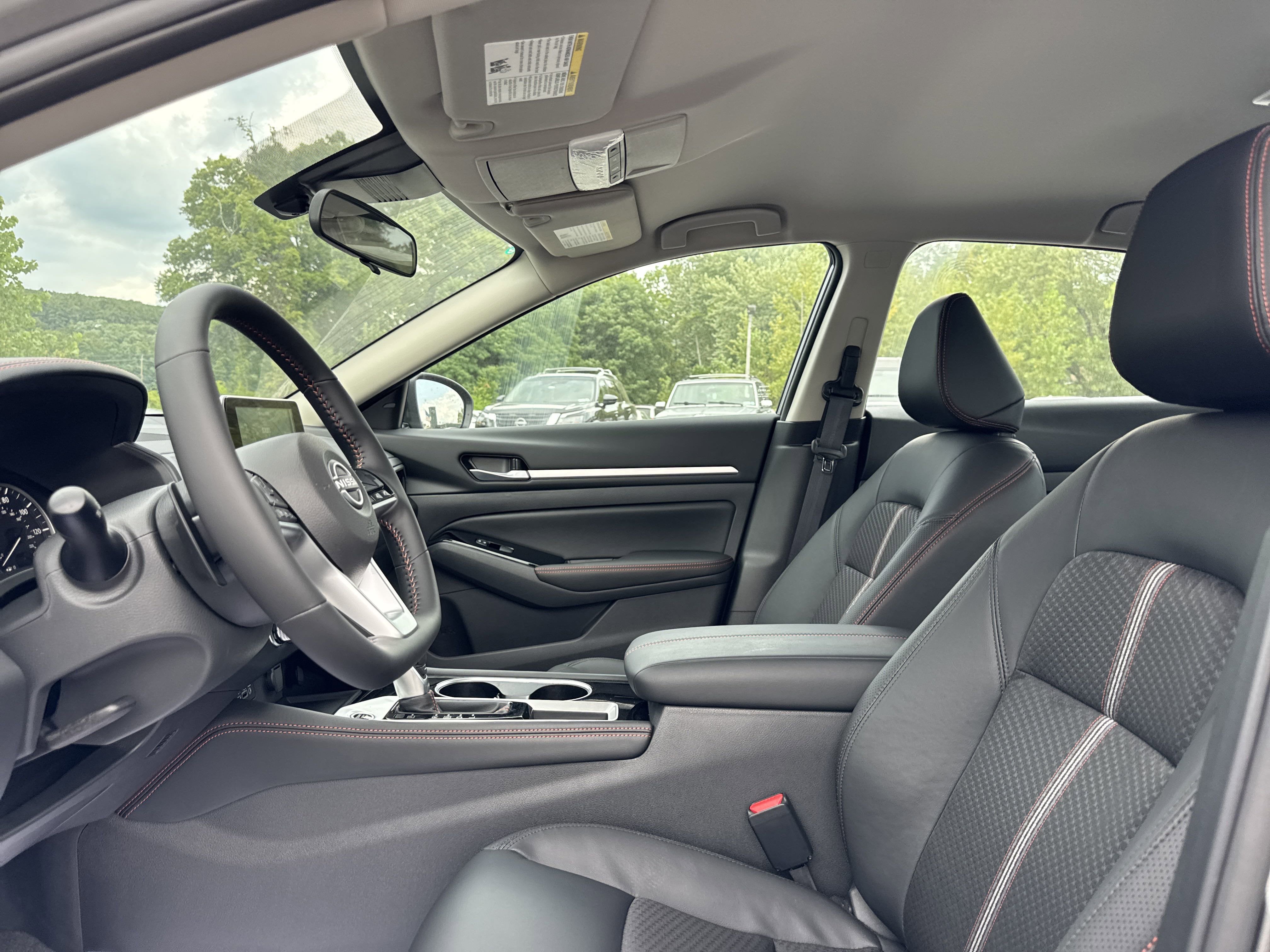 2025 Nissan Altima SR