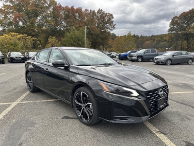 2025 Nissan Altima SR
