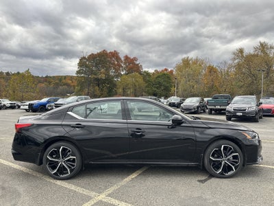 2025 Nissan Altima SR