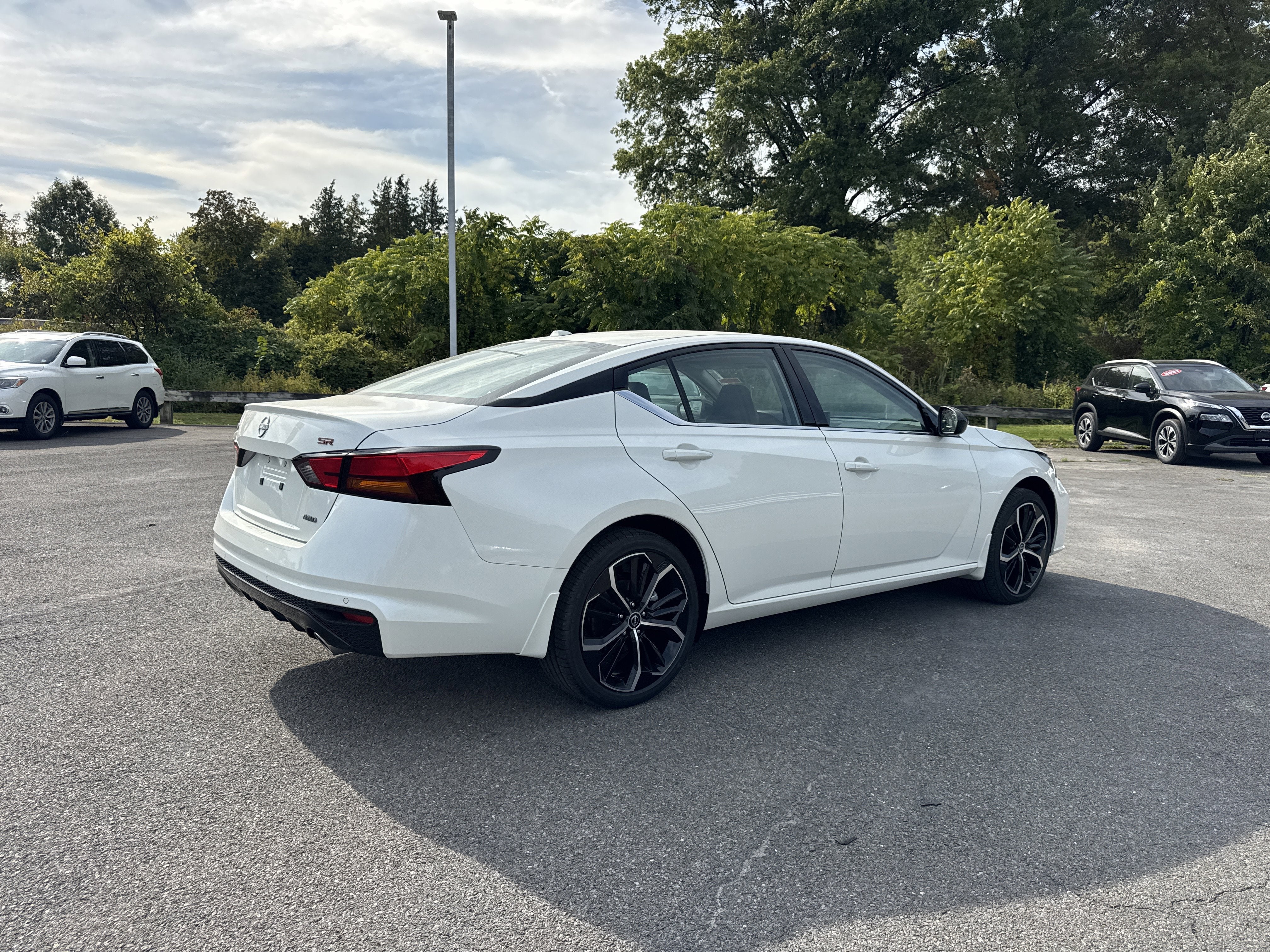 2025 Nissan Altima SR