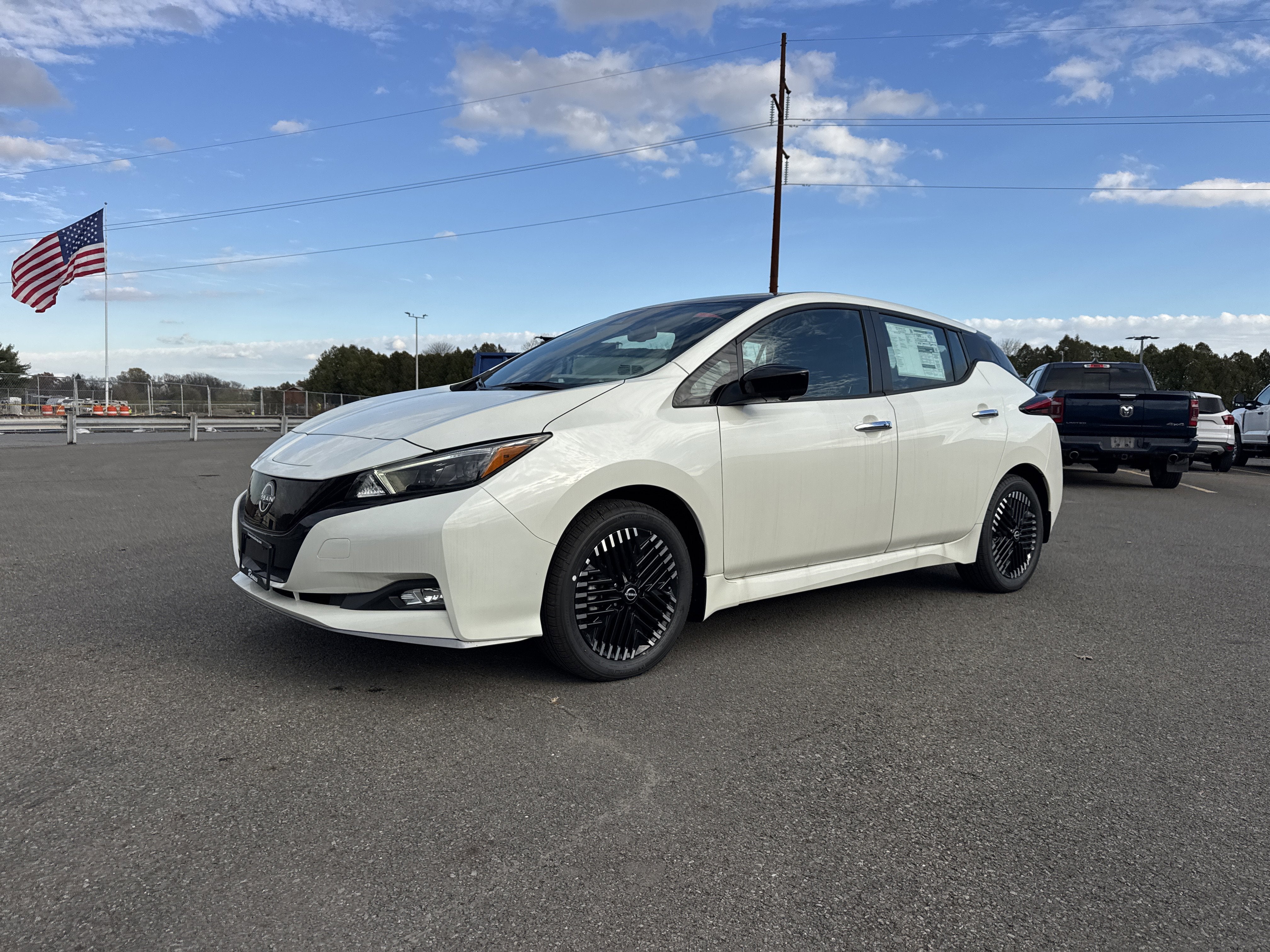 2025 Nissan LEAF SV PLUS