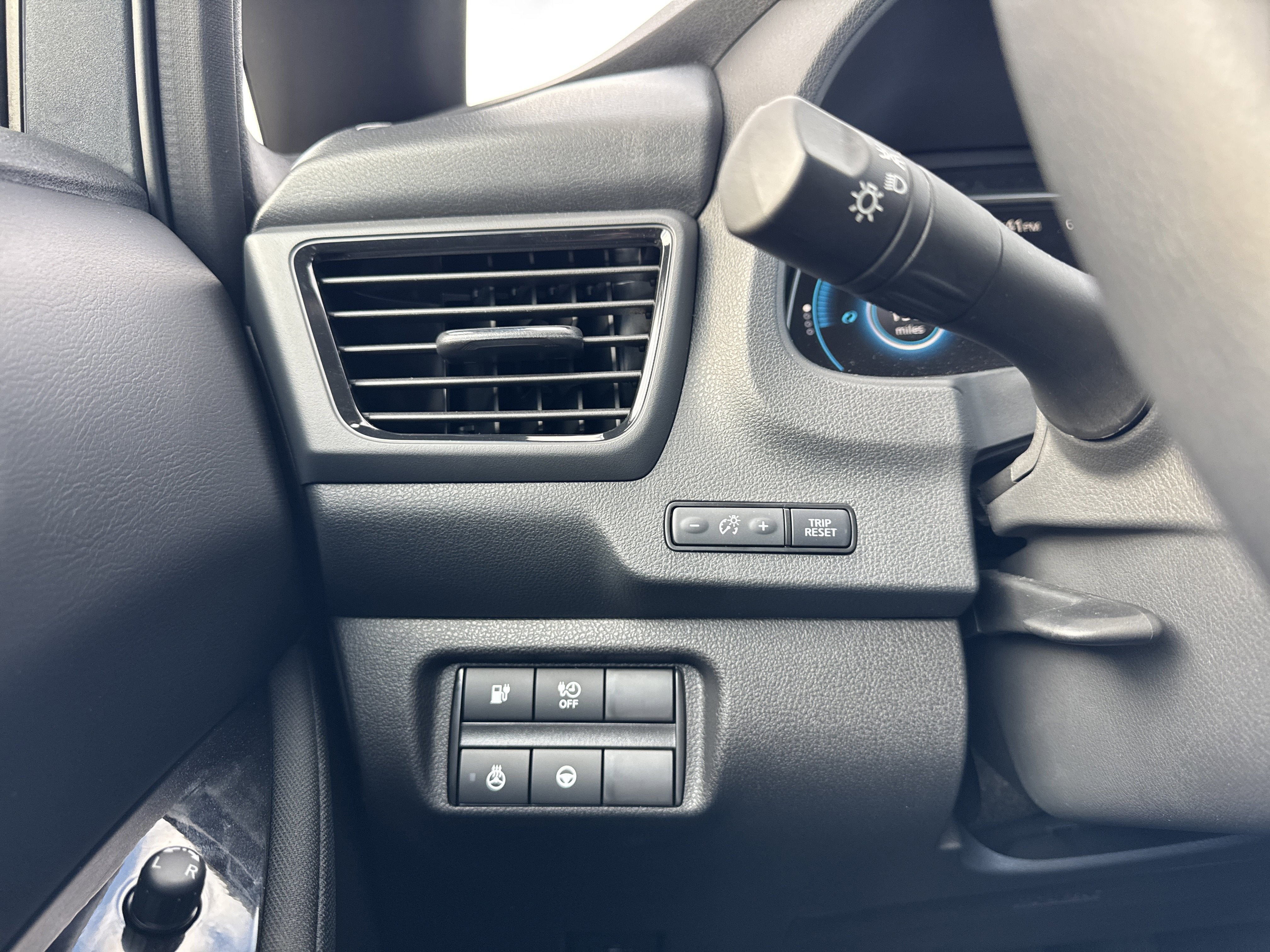 2025 Nissan LEAF SV PLUS