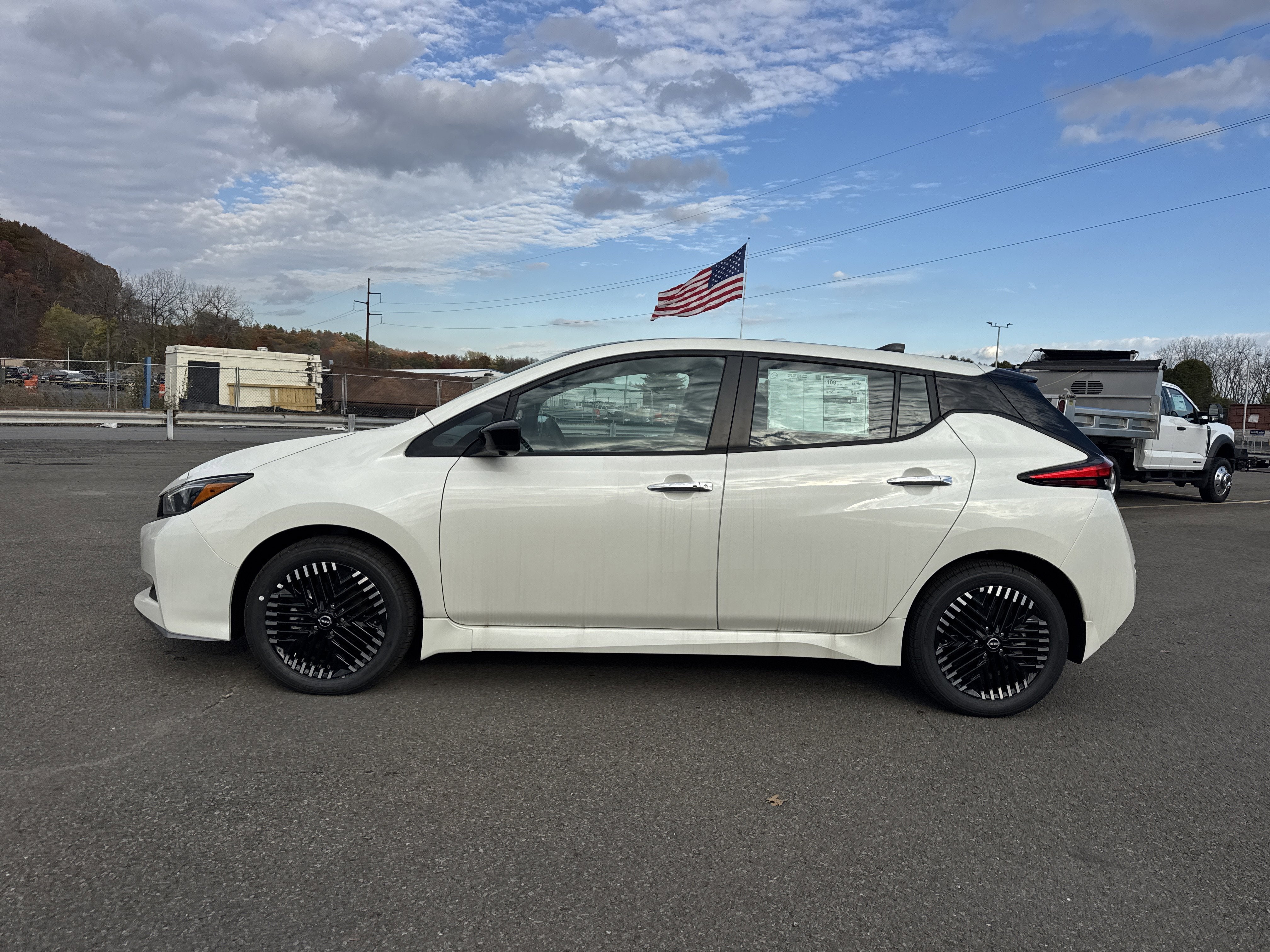 2025 Nissan LEAF SV PLUS