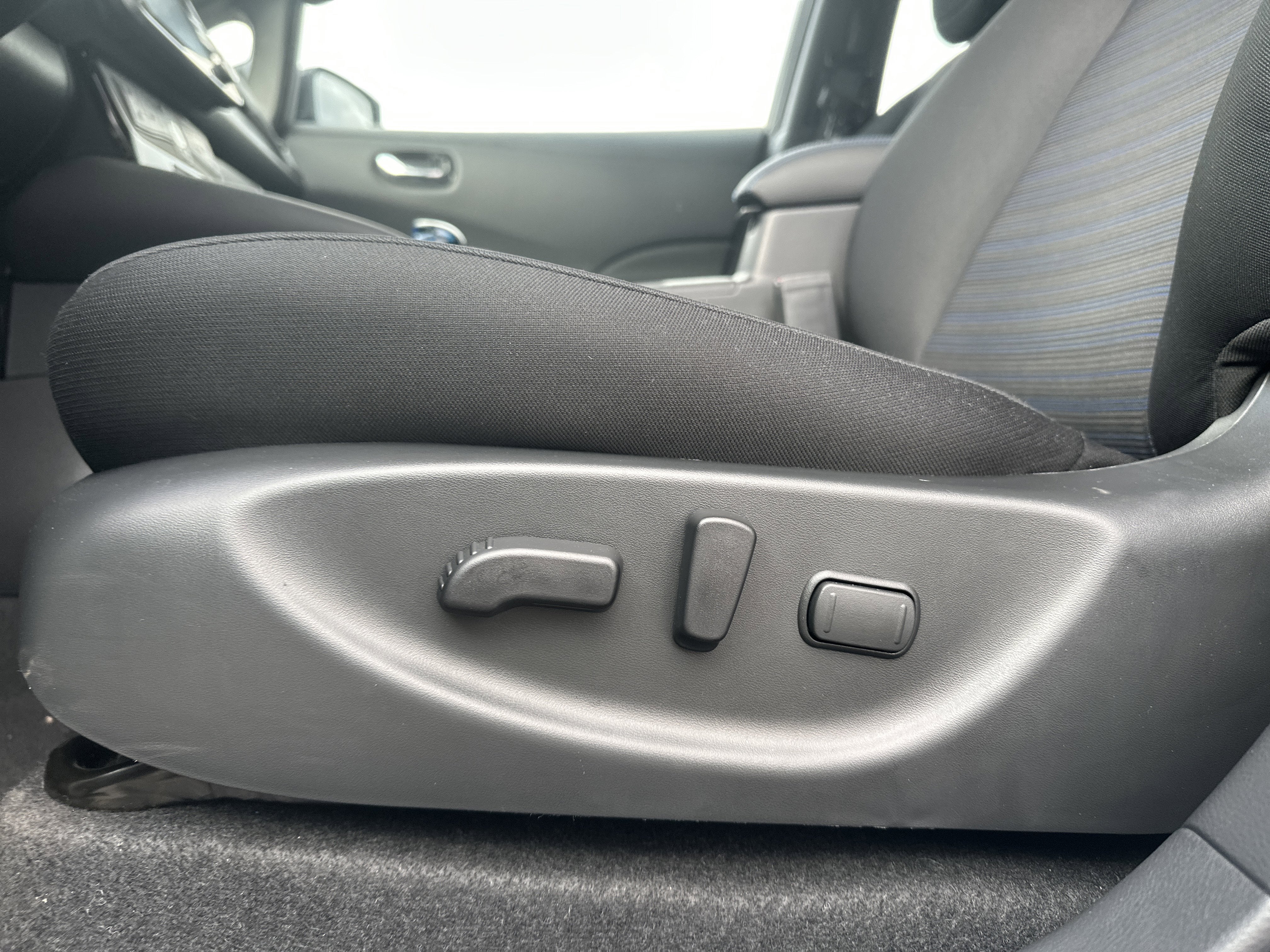 2025 Nissan LEAF SV PLUS