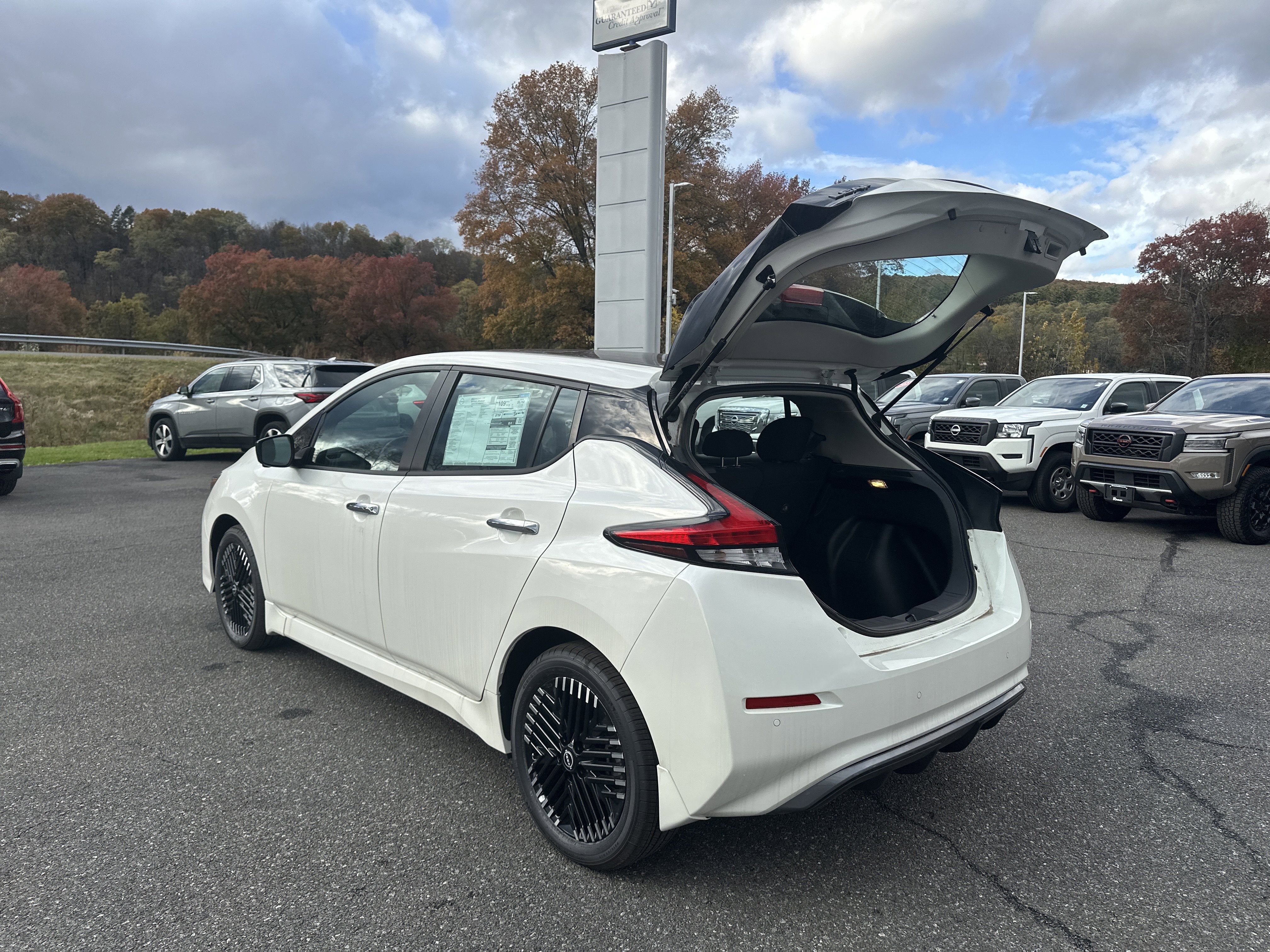 2025 Nissan LEAF SV PLUS