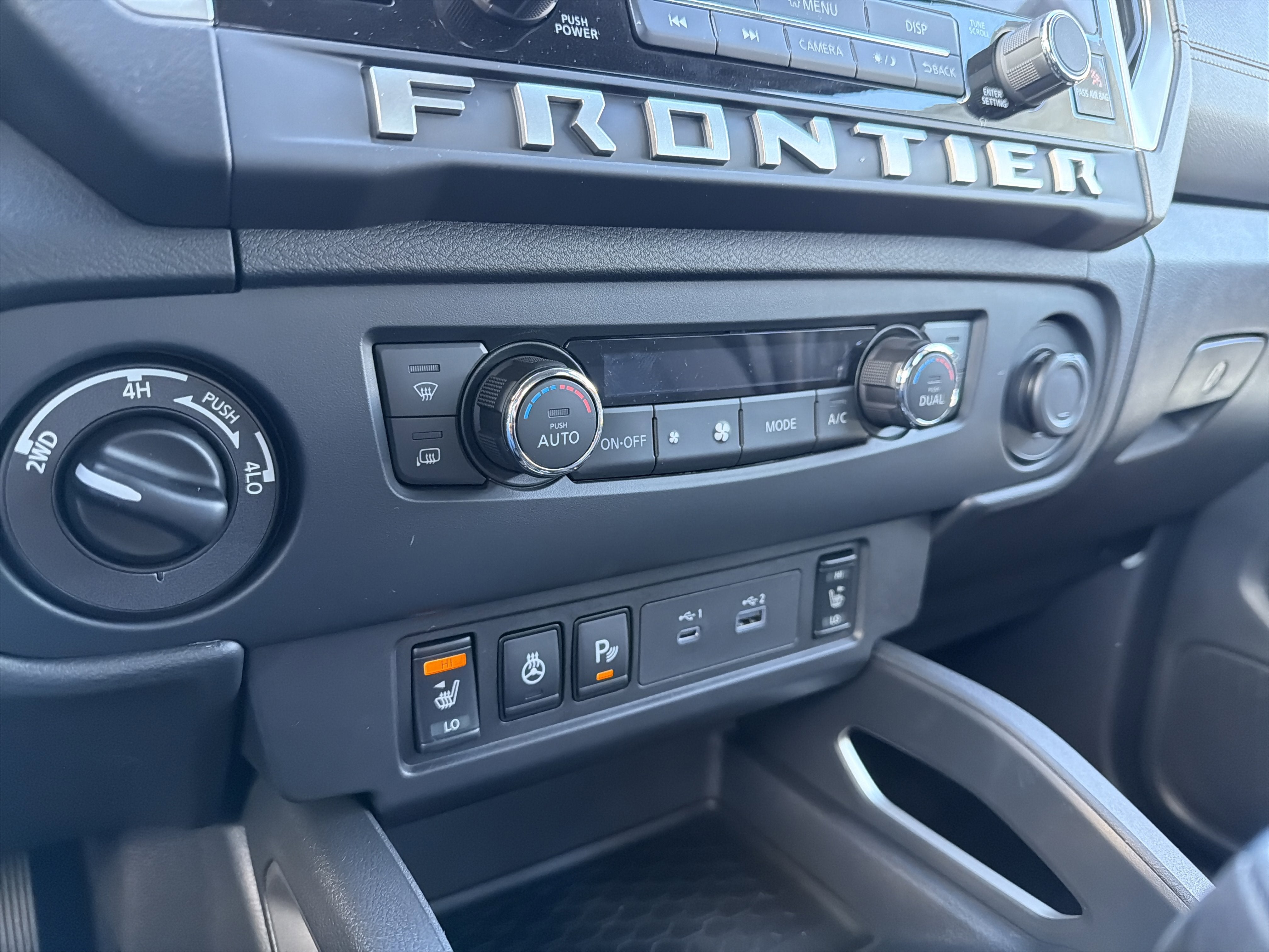 2026 Nissan Frontier SV