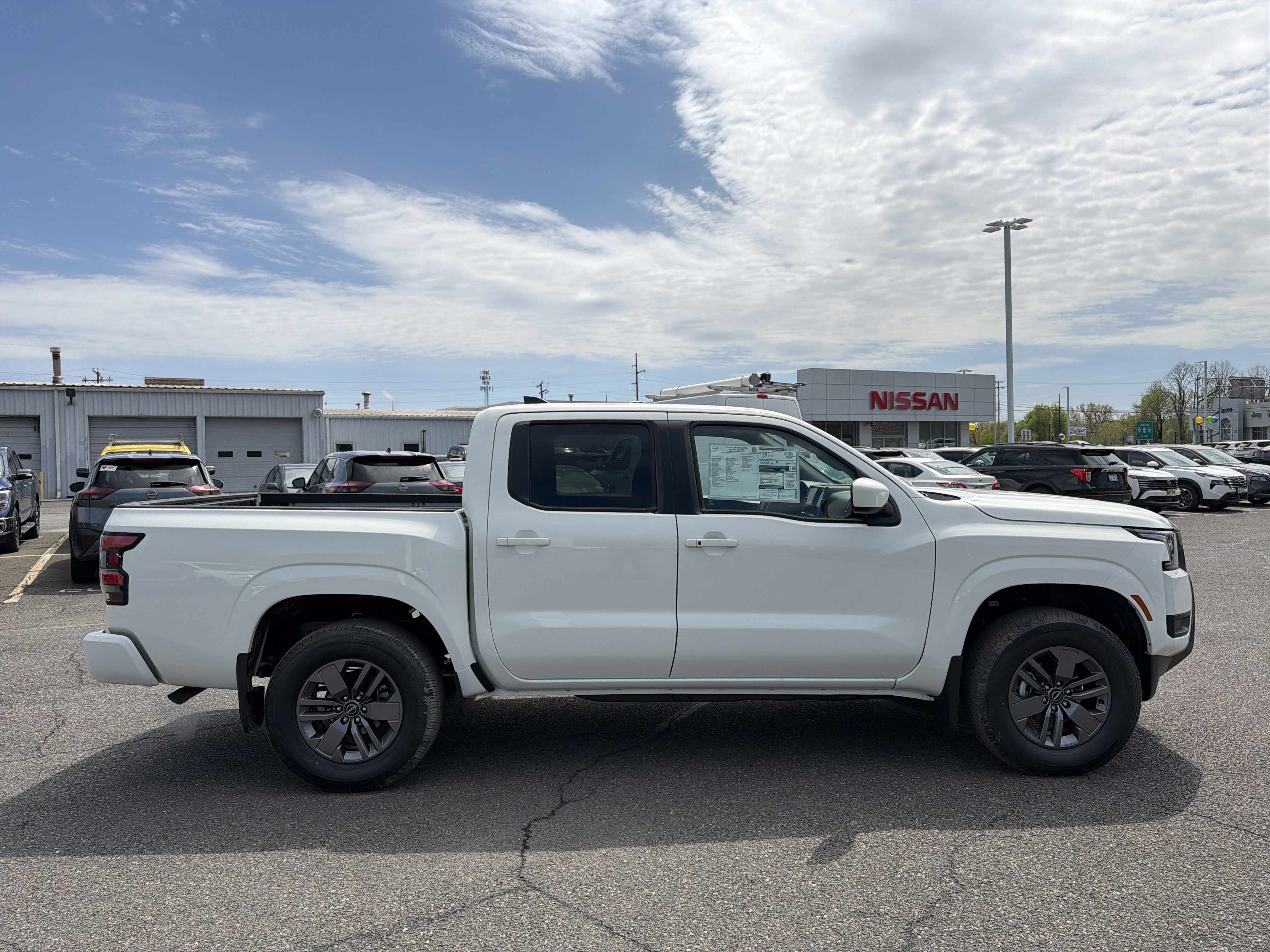 2026 Nissan Frontier SV