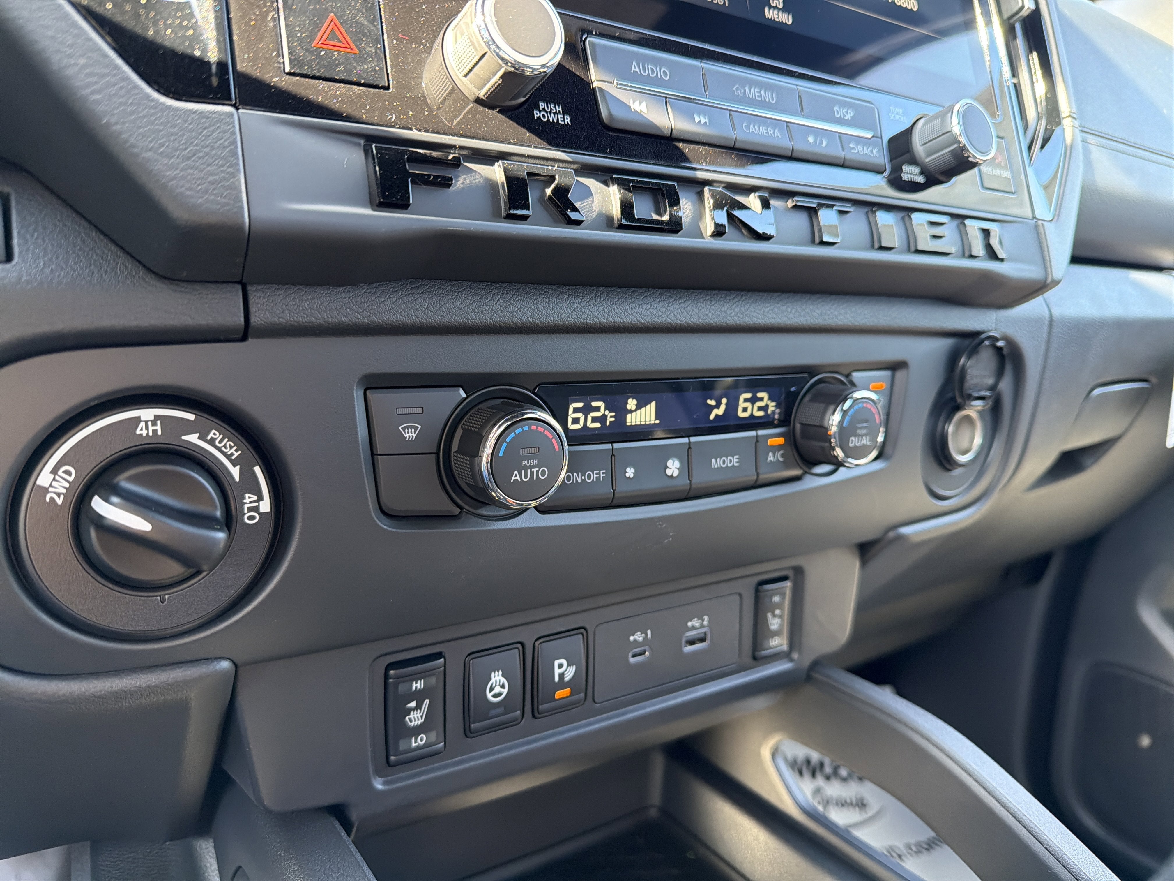 2026 Nissan Frontier SV