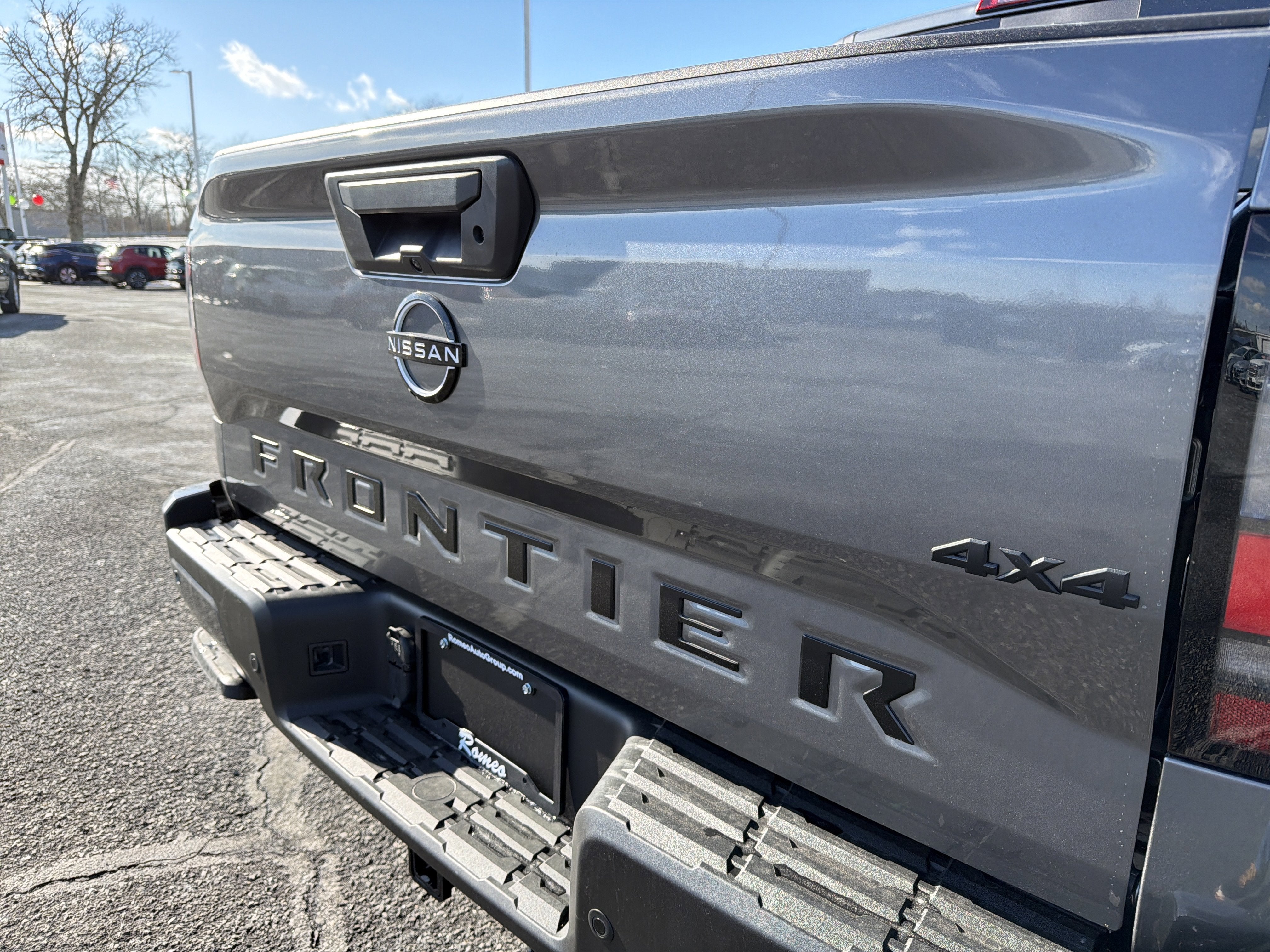 2026 Nissan Frontier SV