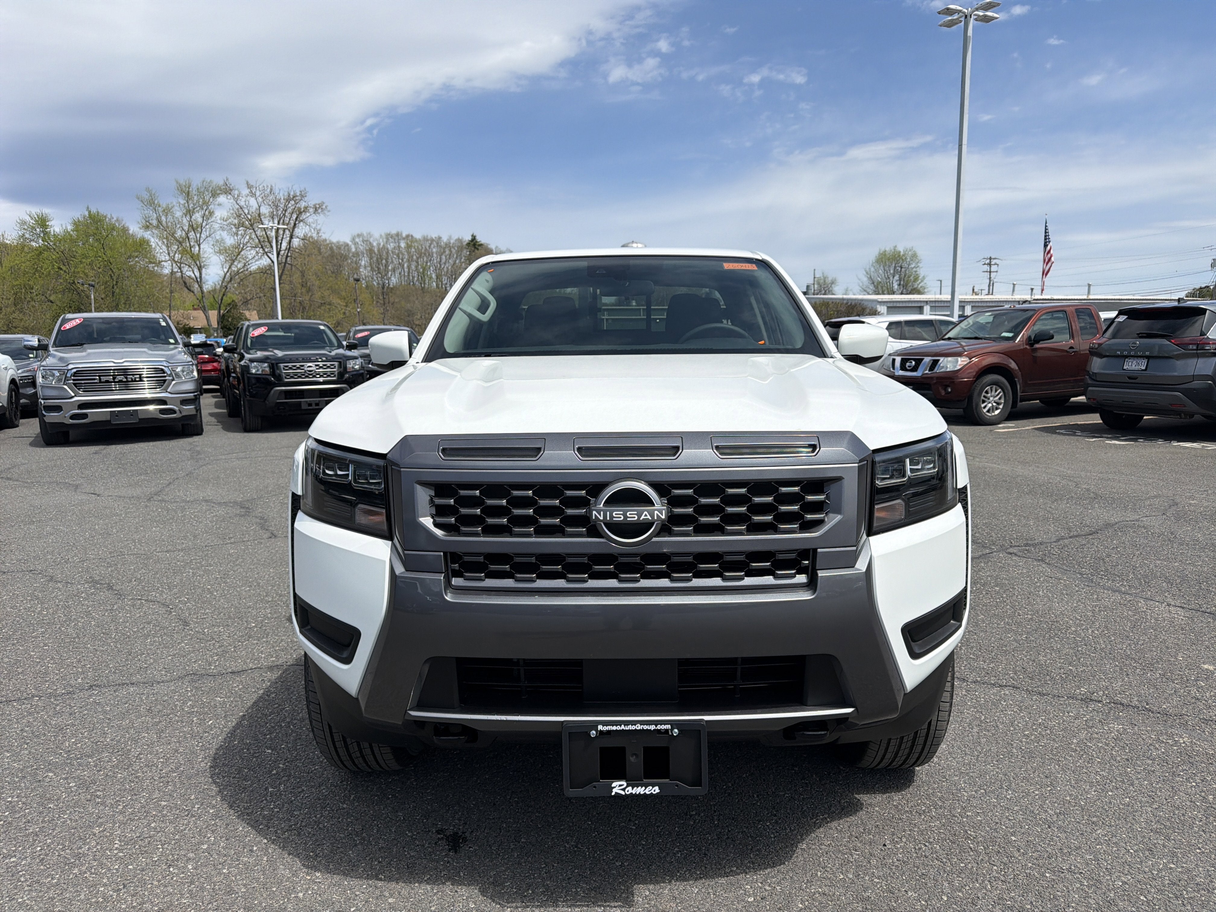 2026 Nissan Frontier SV