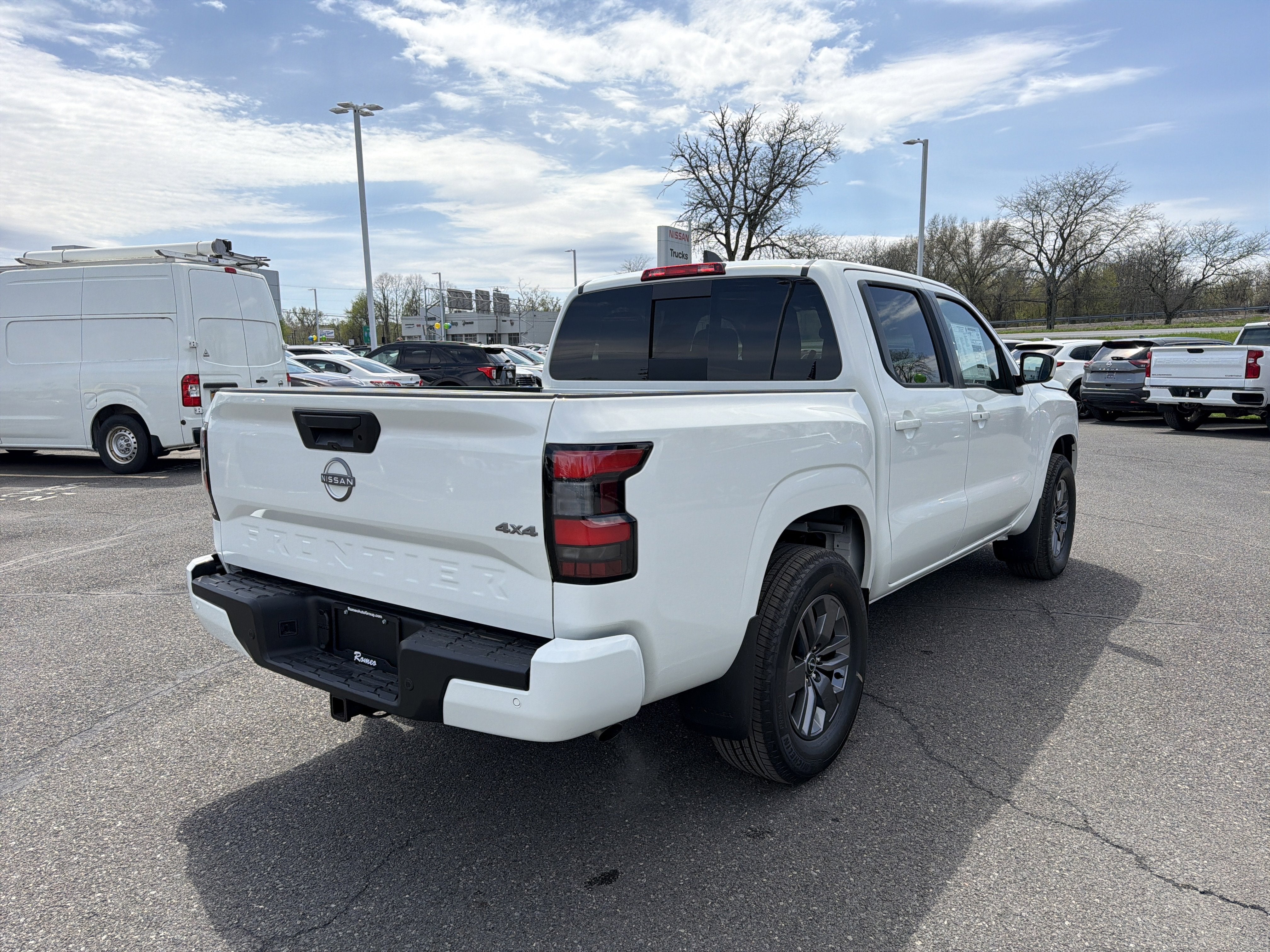 2026 Nissan Frontier SV
