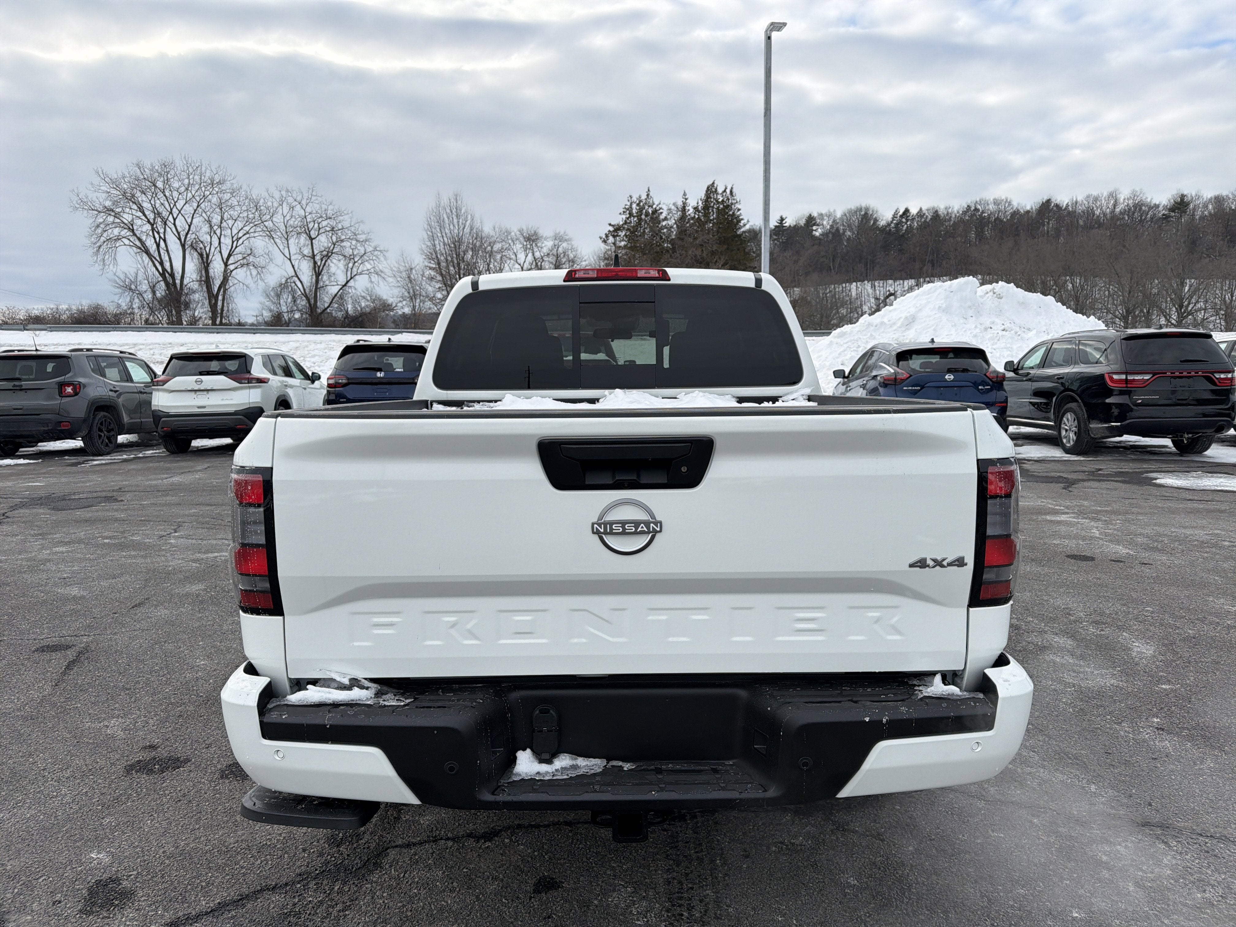 2026 Nissan Frontier SV