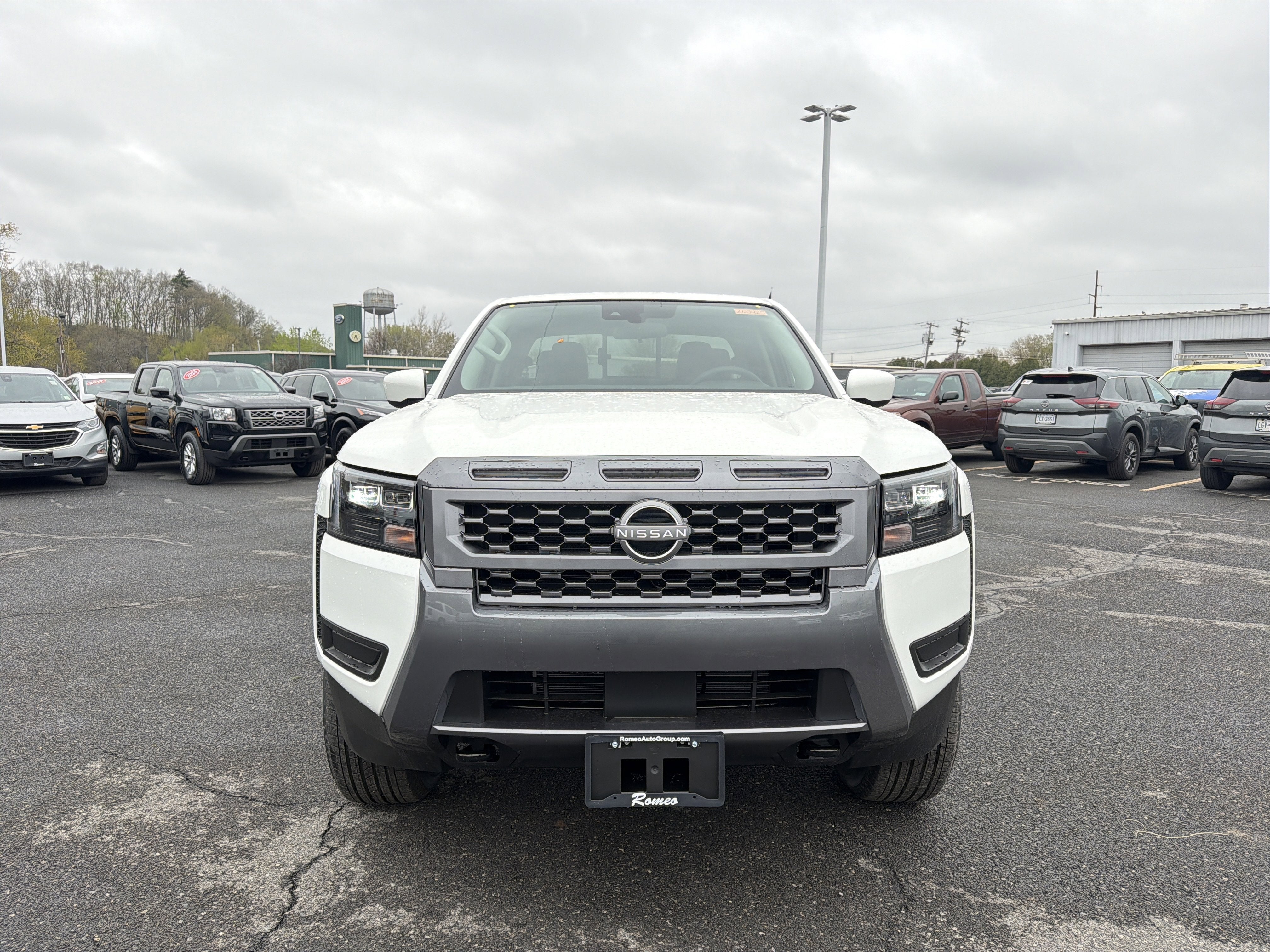 2026 Nissan Frontier SV