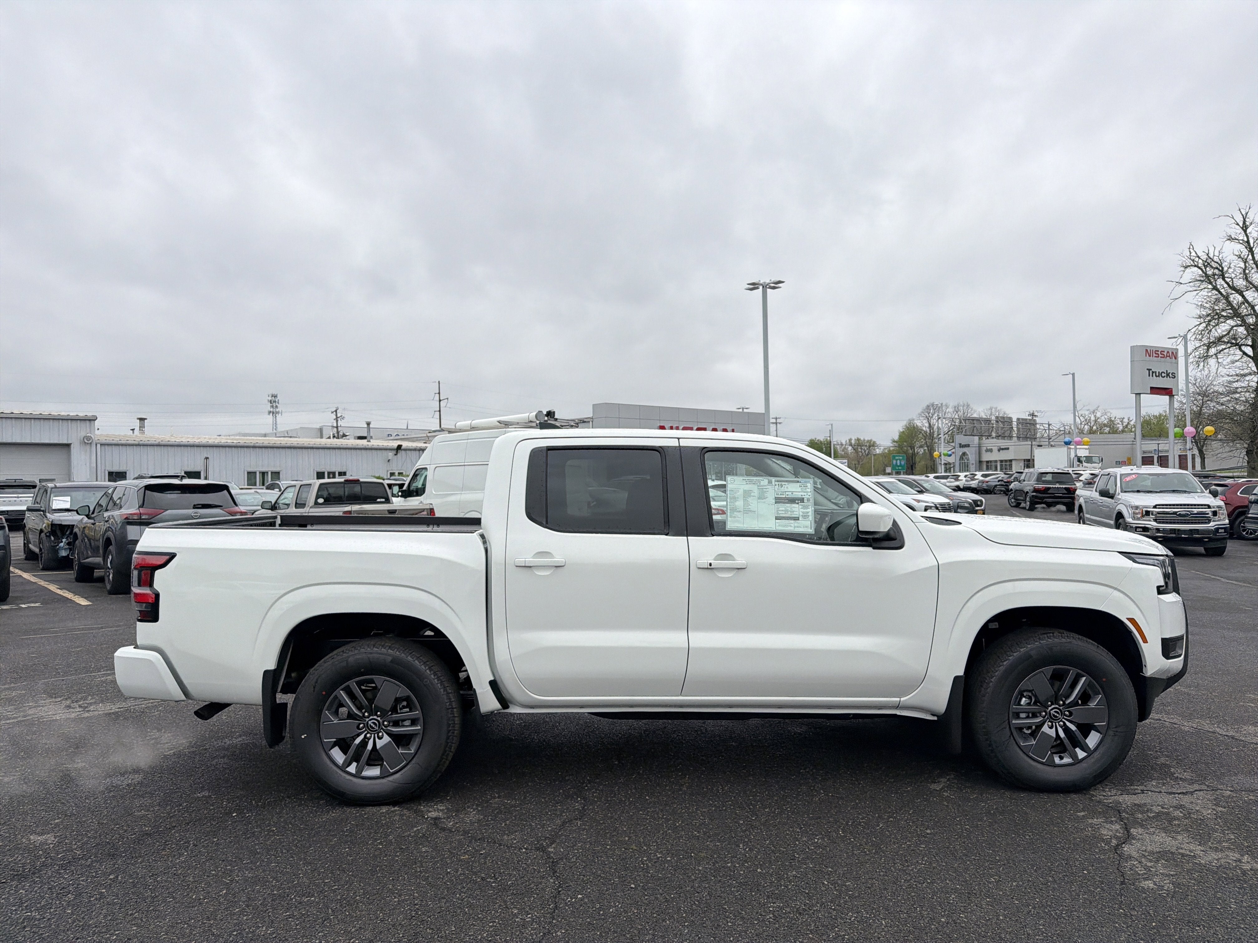 2026 Nissan Frontier SV