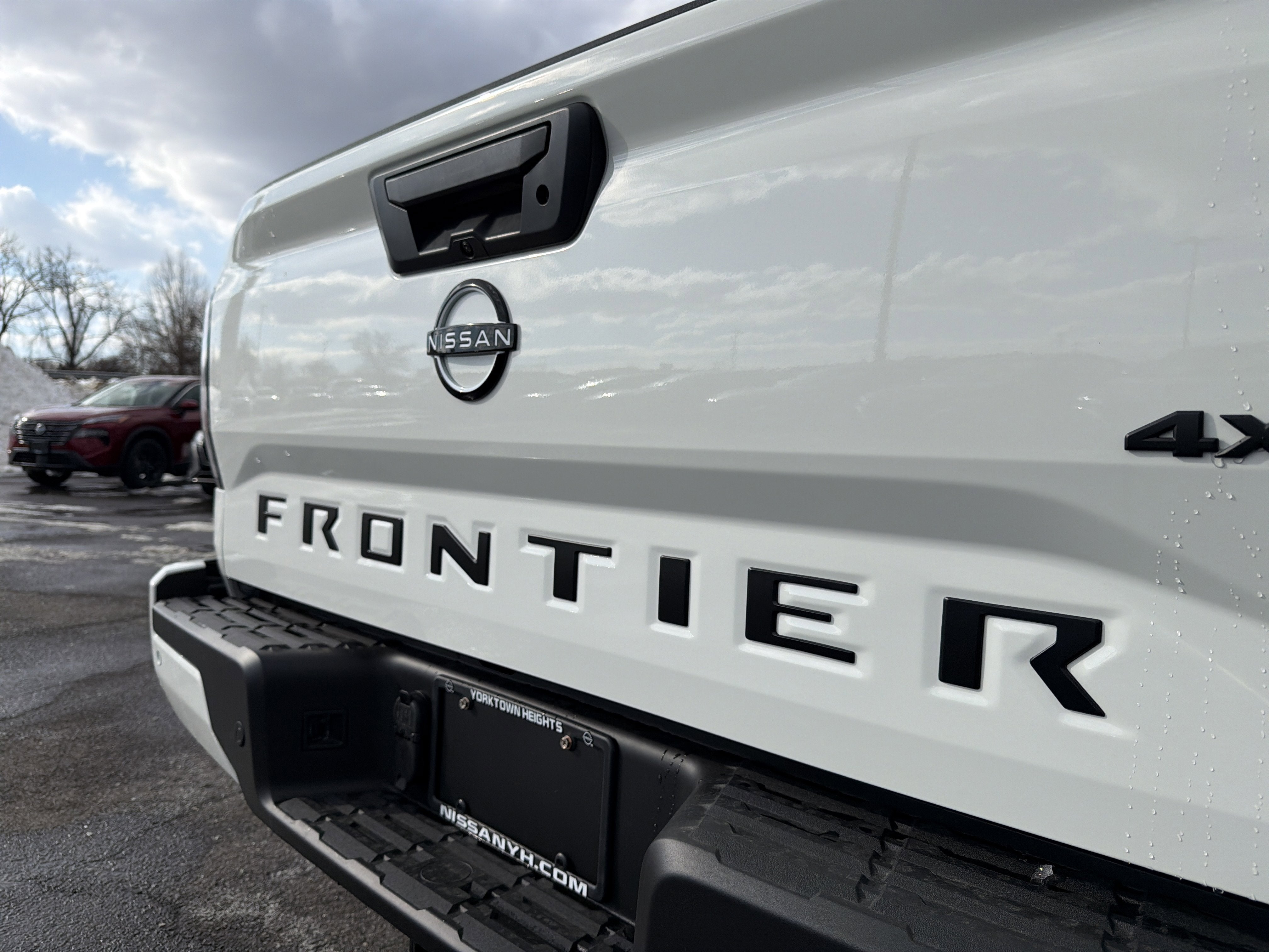 2026 Nissan Frontier SV