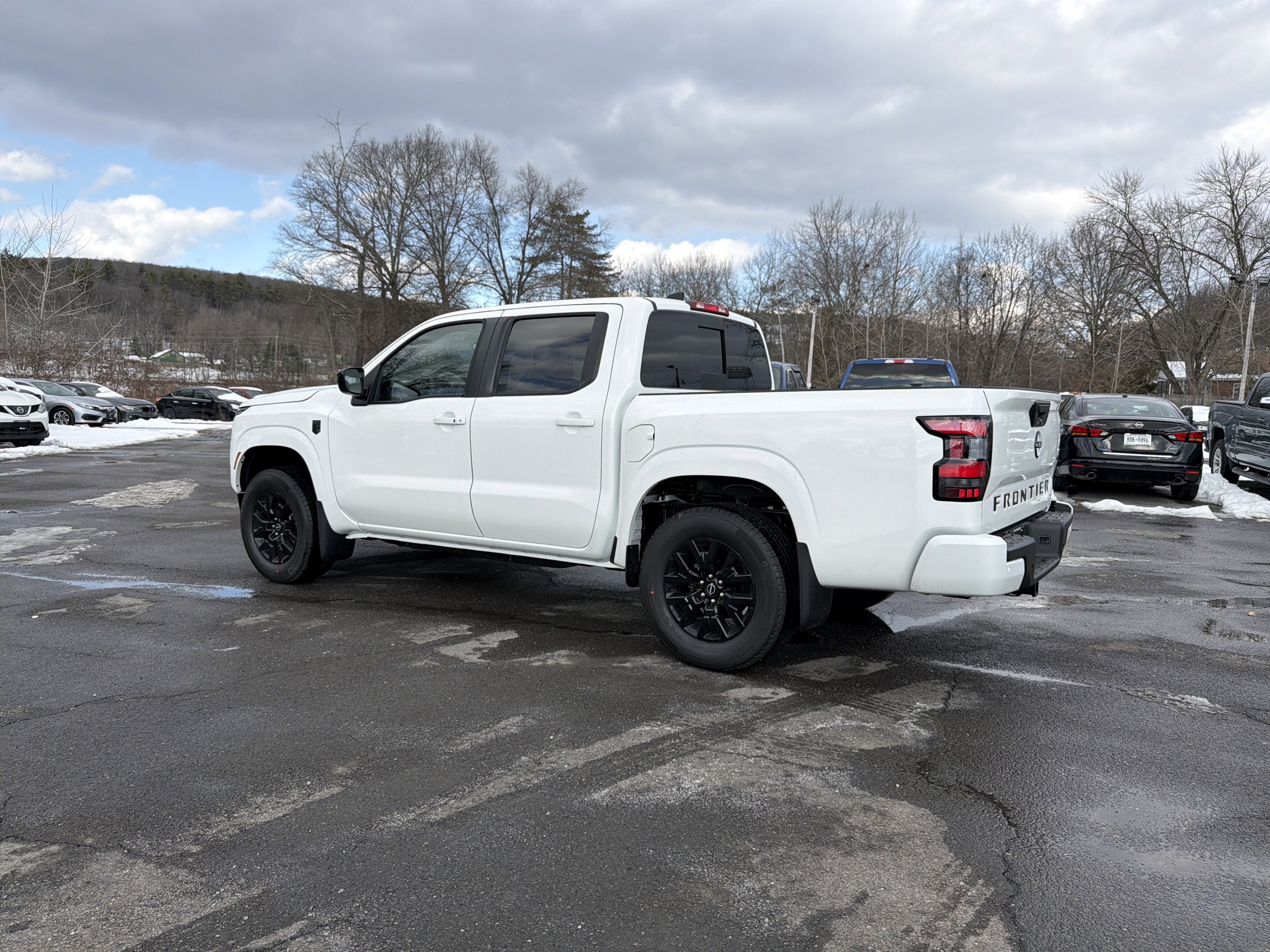 2026 Nissan Frontier SV