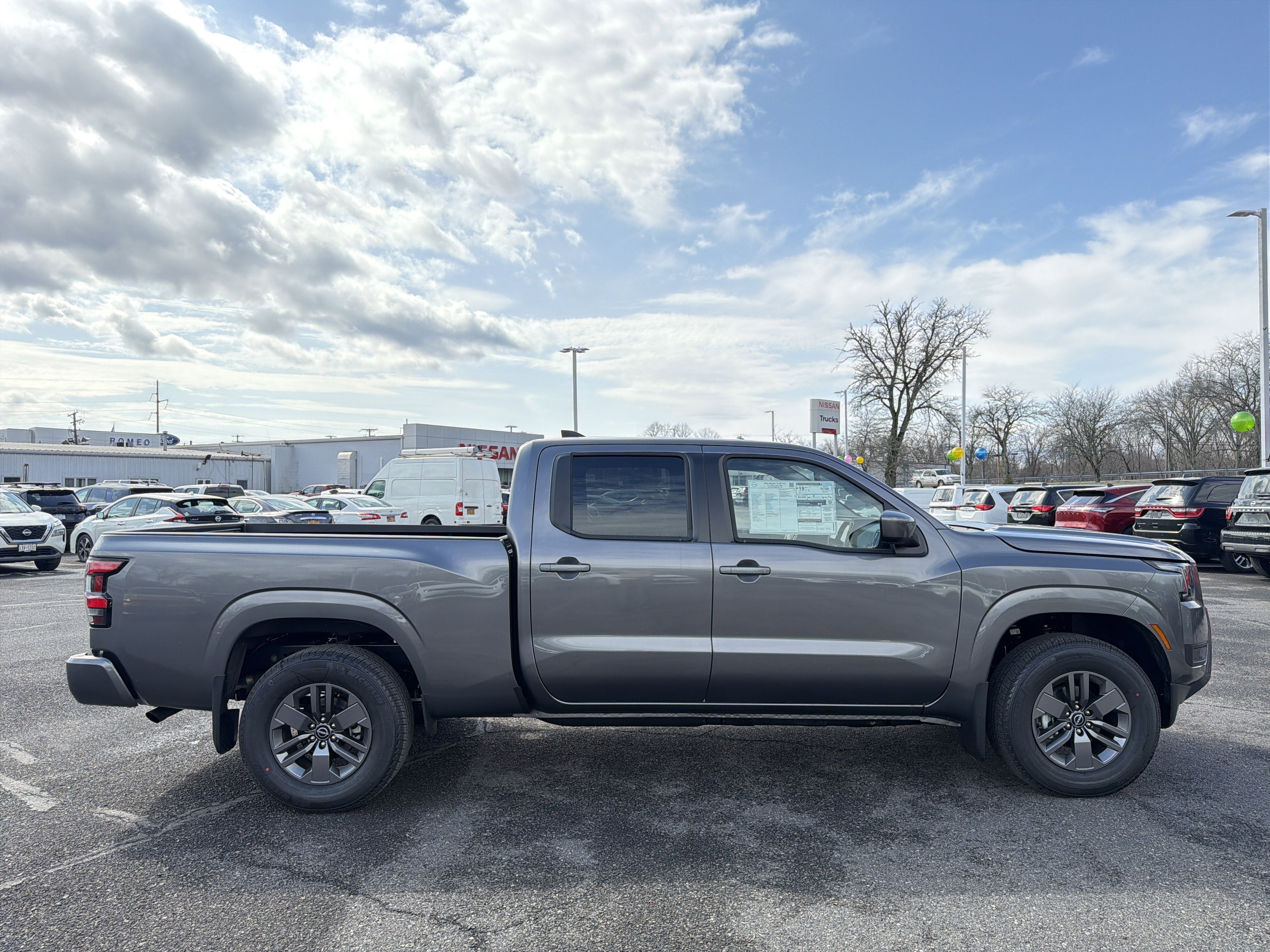 2026 Nissan Frontier SV