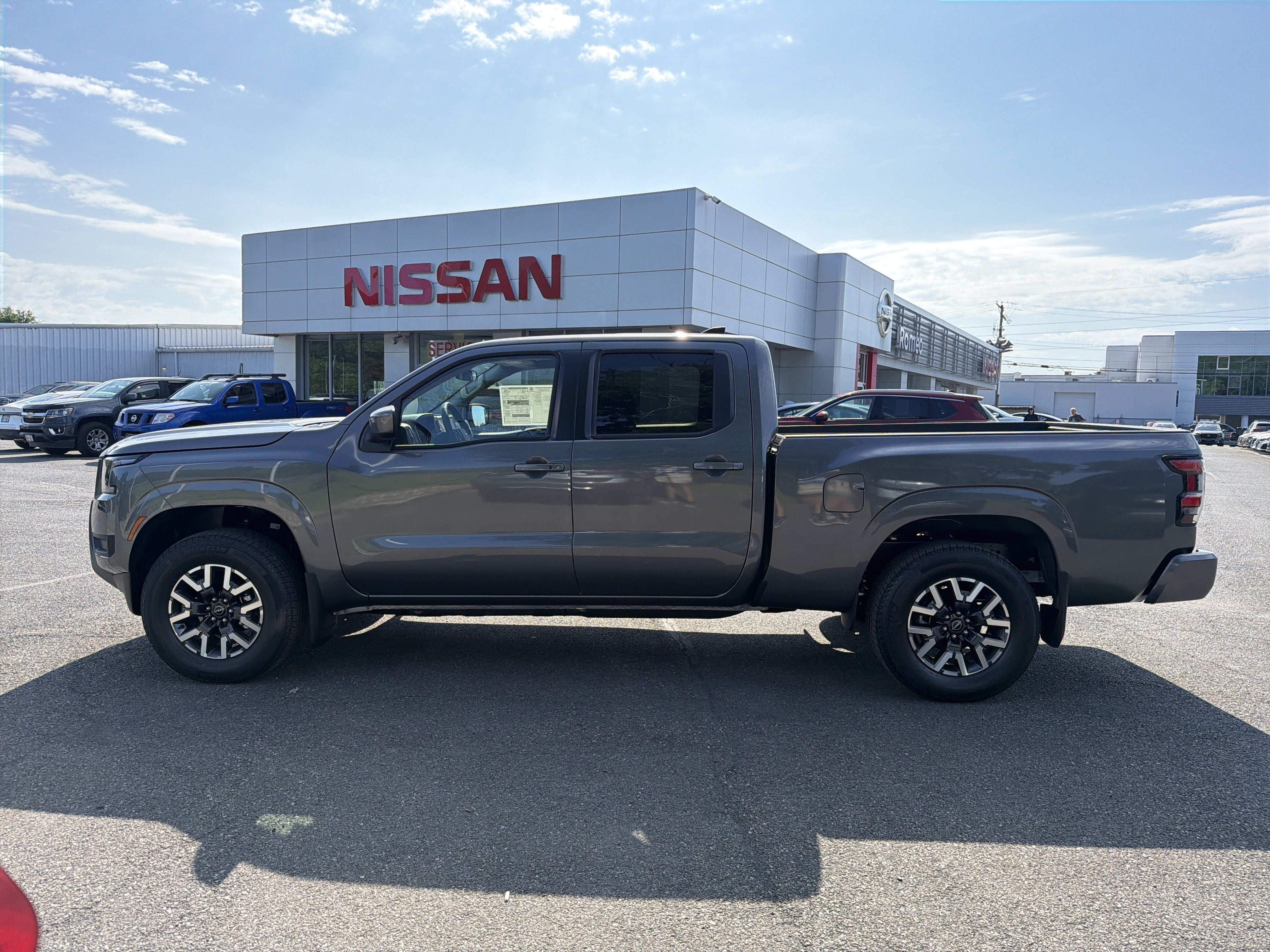 2026 Nissan Frontier SV