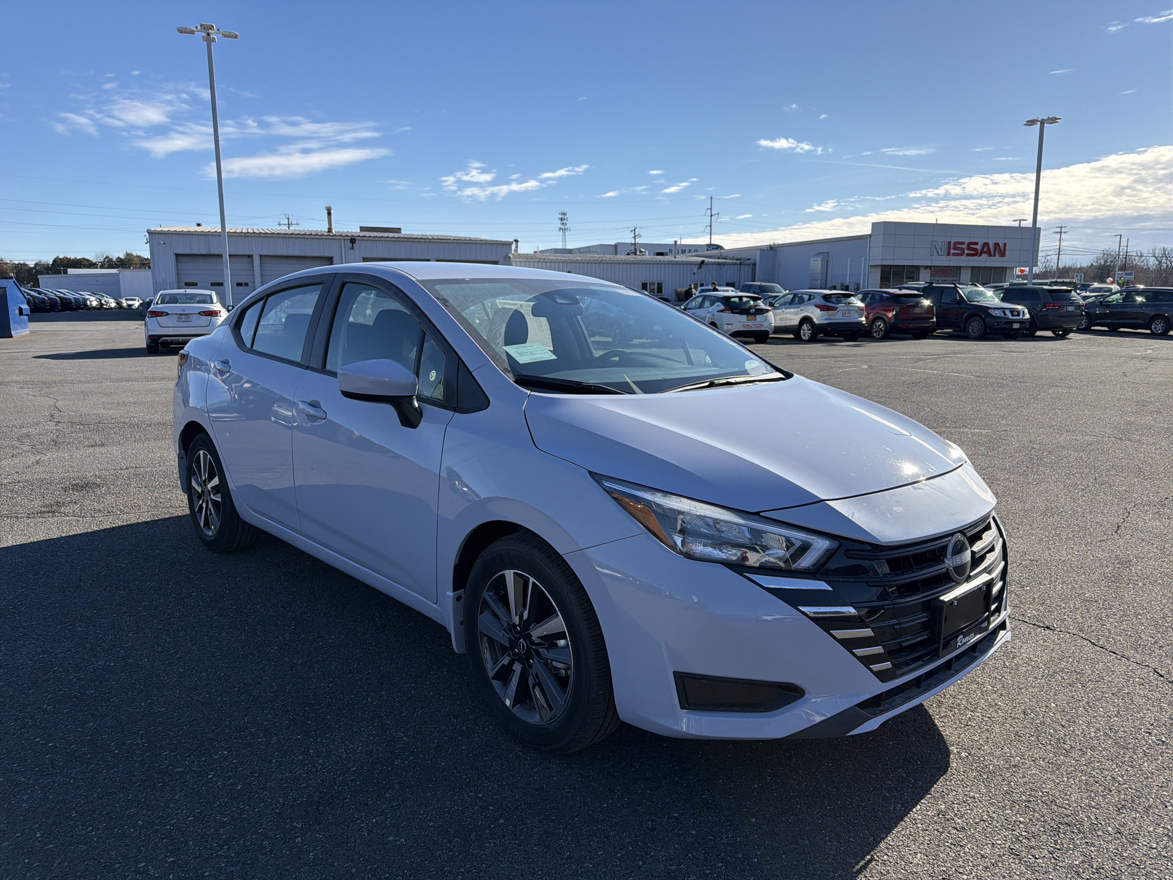 2025 Nissan Versa SV