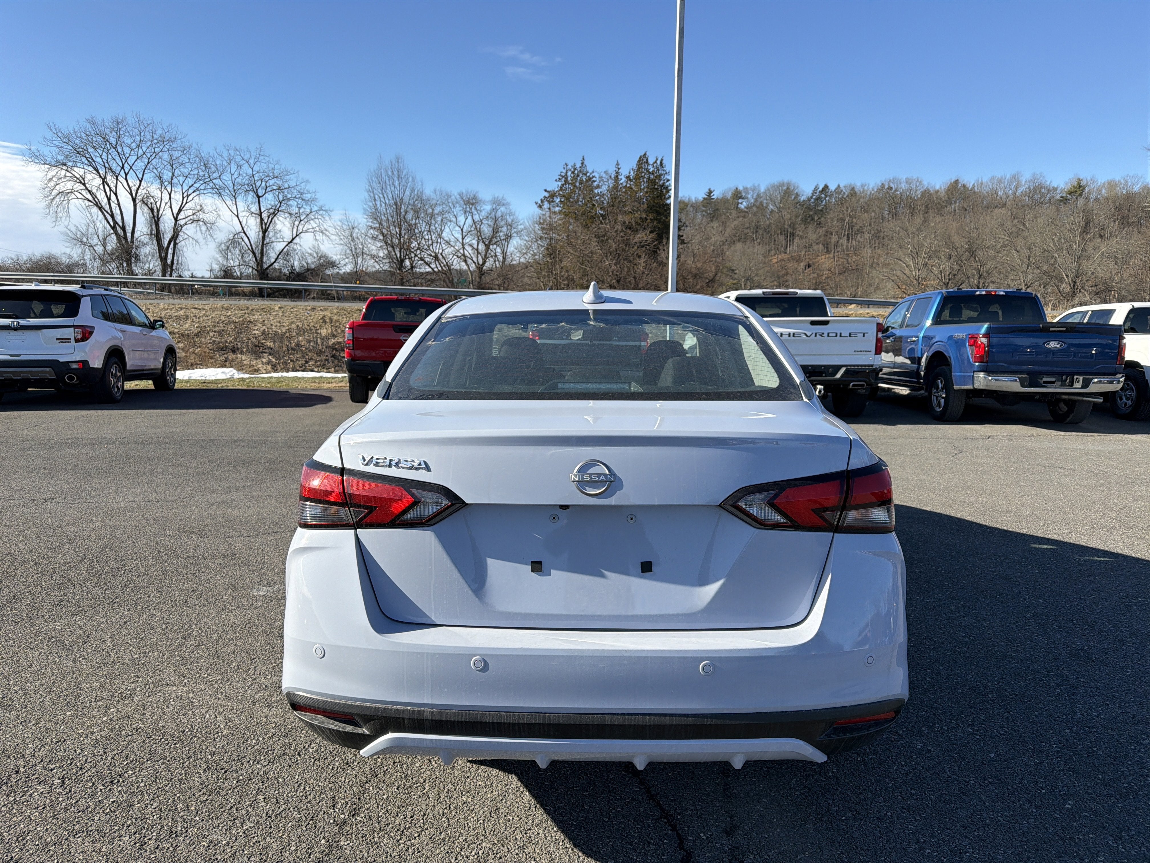 2025 Nissan Versa SV