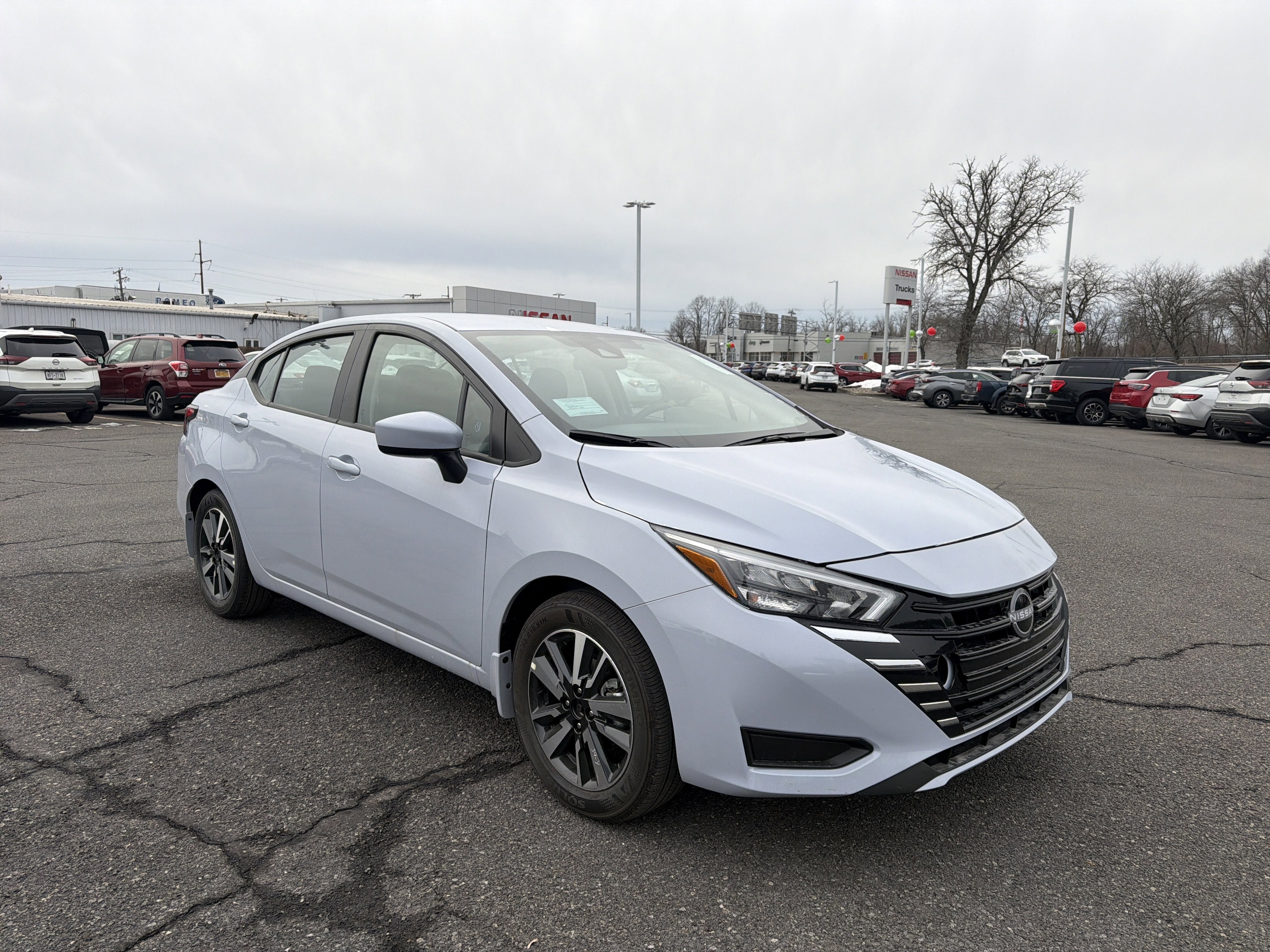 2025 Nissan Versa SV