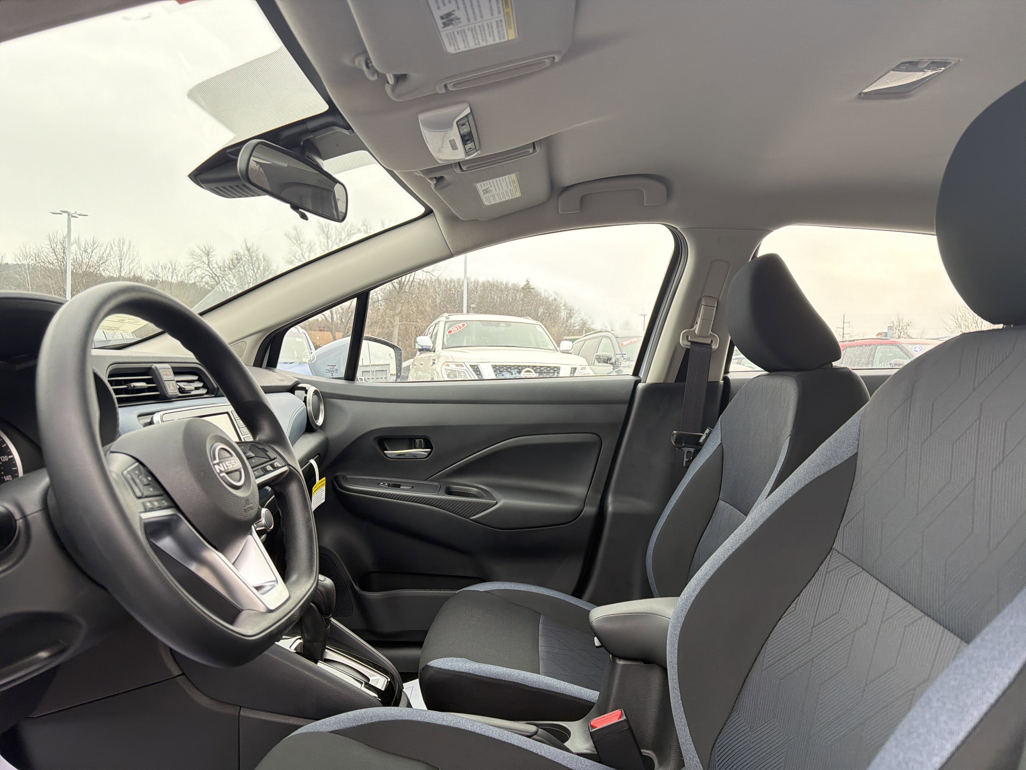 2025 Nissan Versa SV