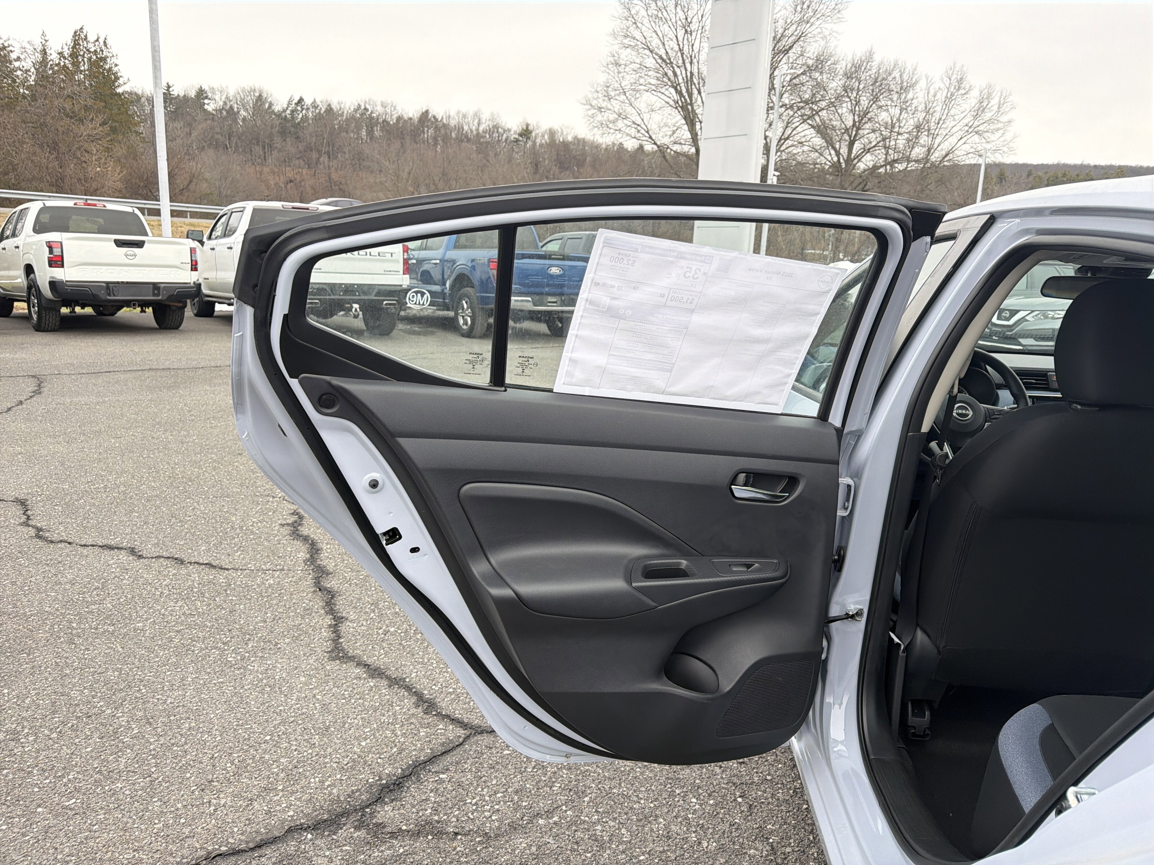 2025 Nissan Versa SV