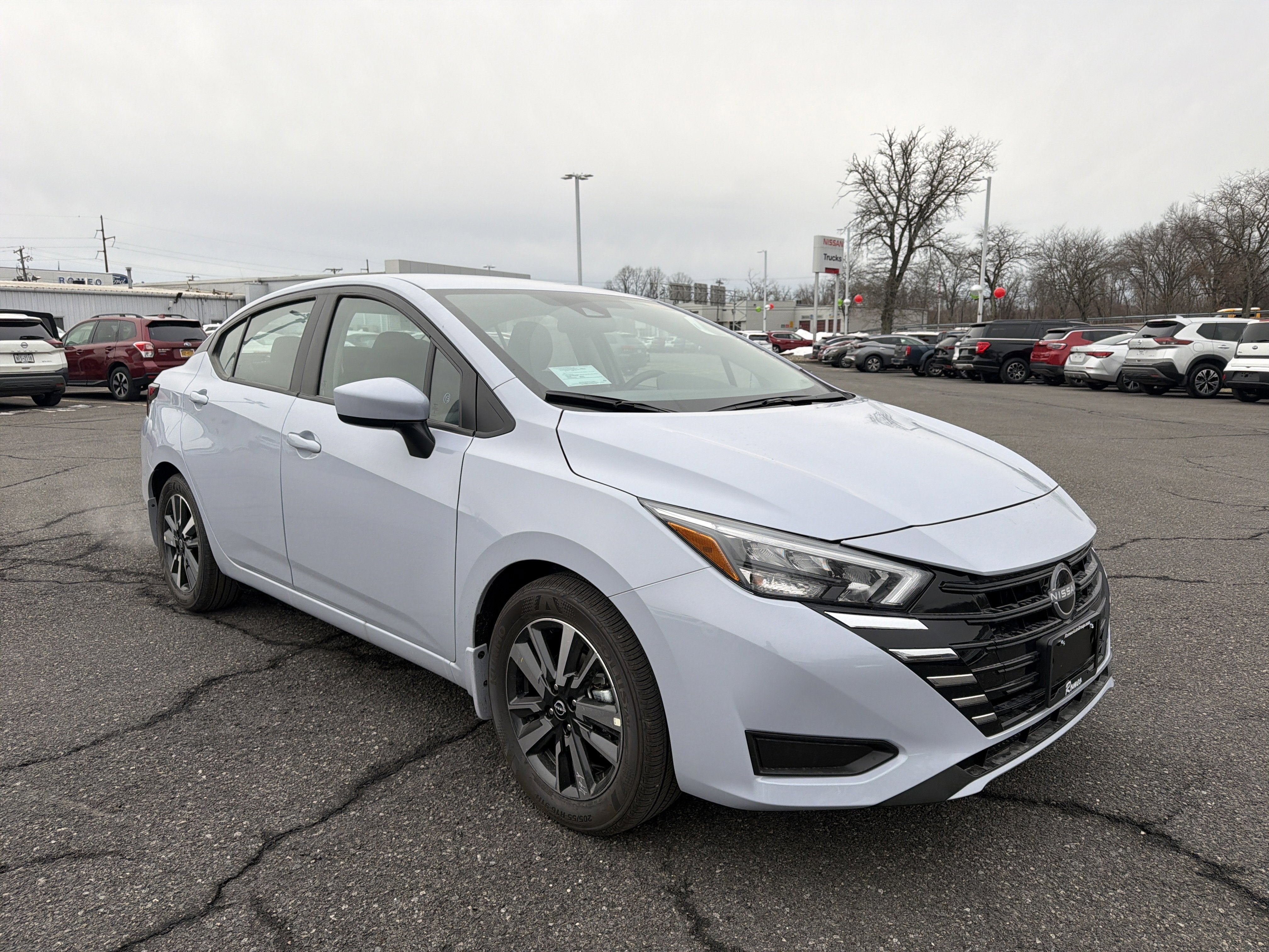 2025 Nissan Versa SV
