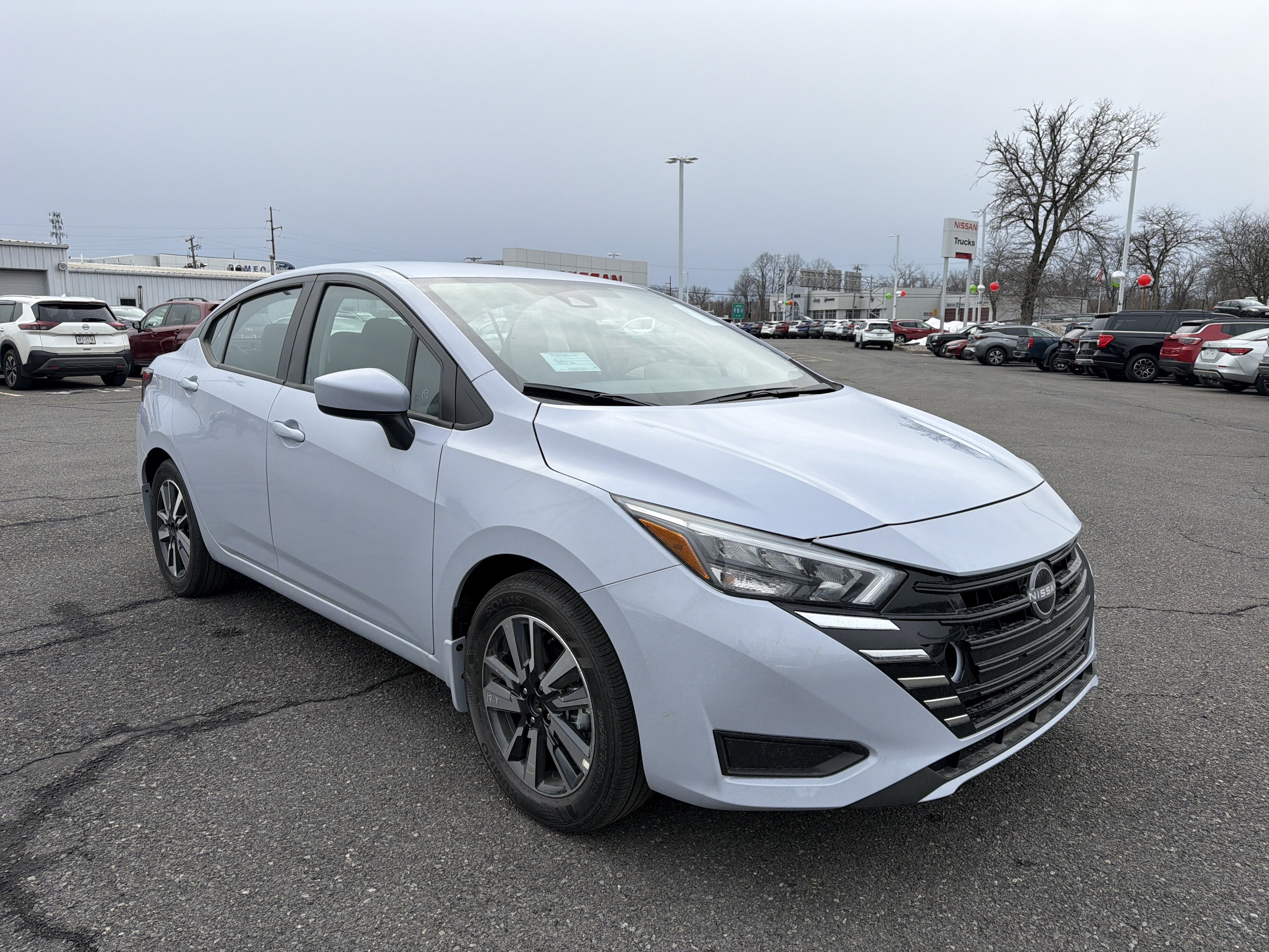 2025 Nissan Versa SV