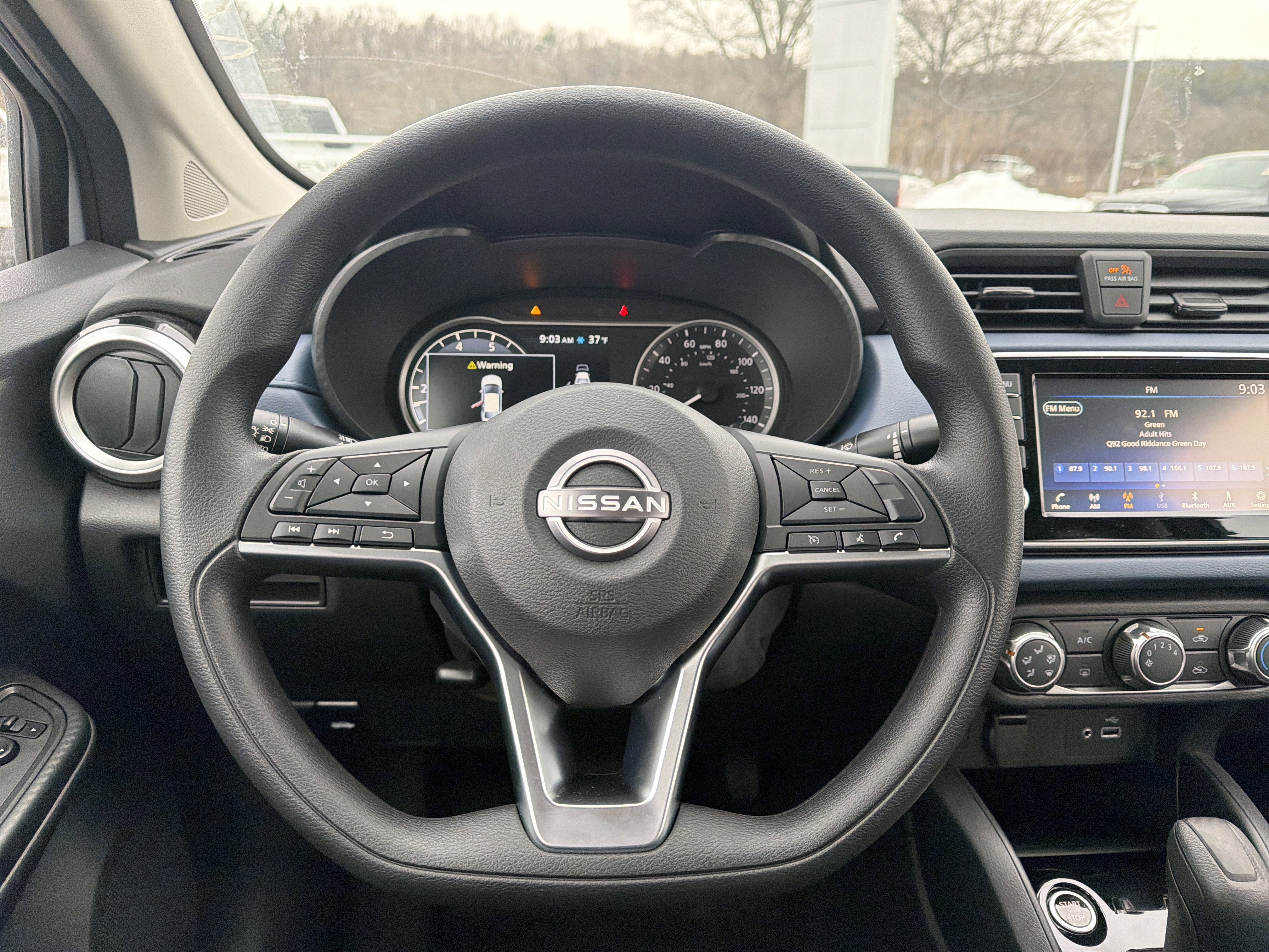 2025 Nissan Versa SV