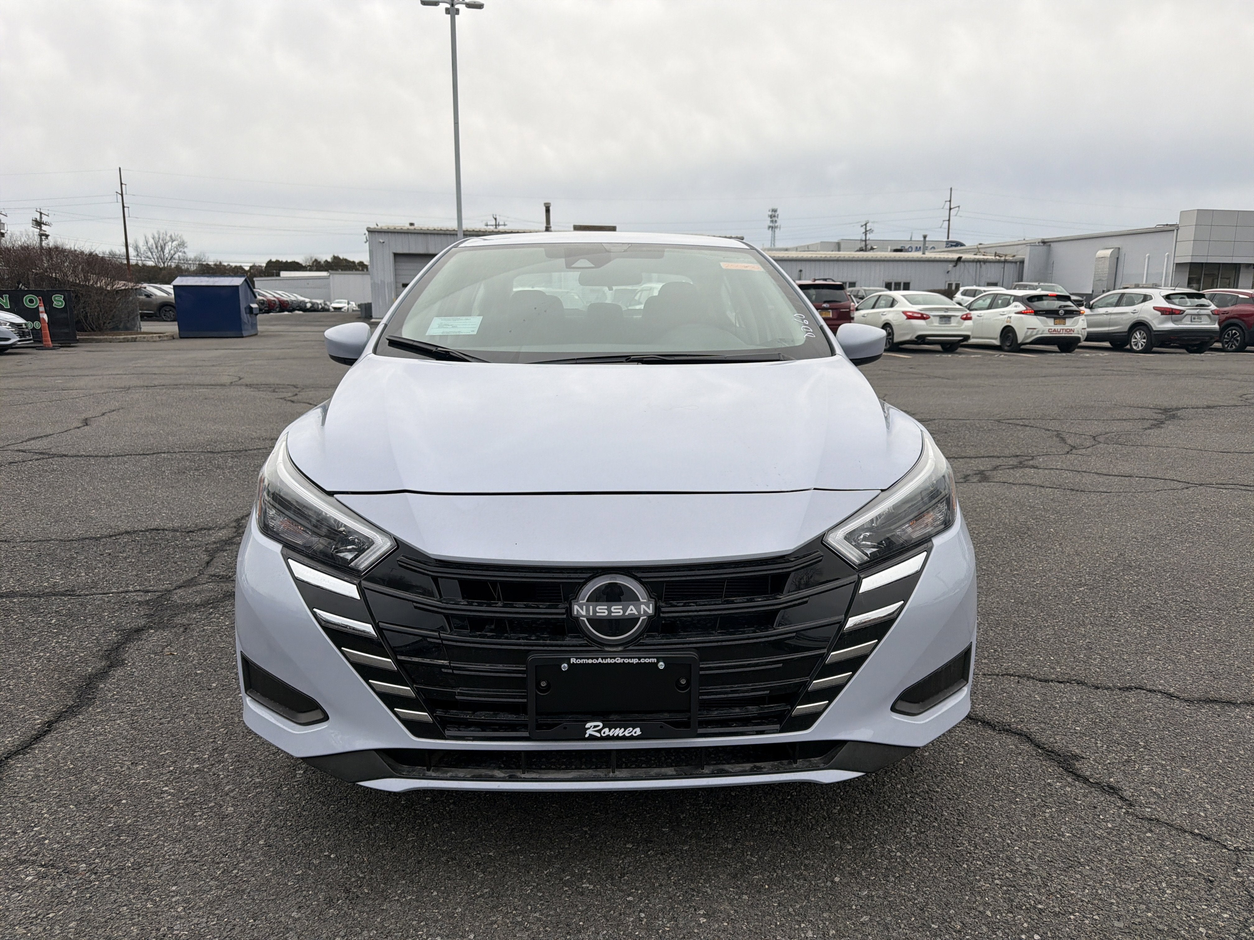 2025 Nissan Versa SV