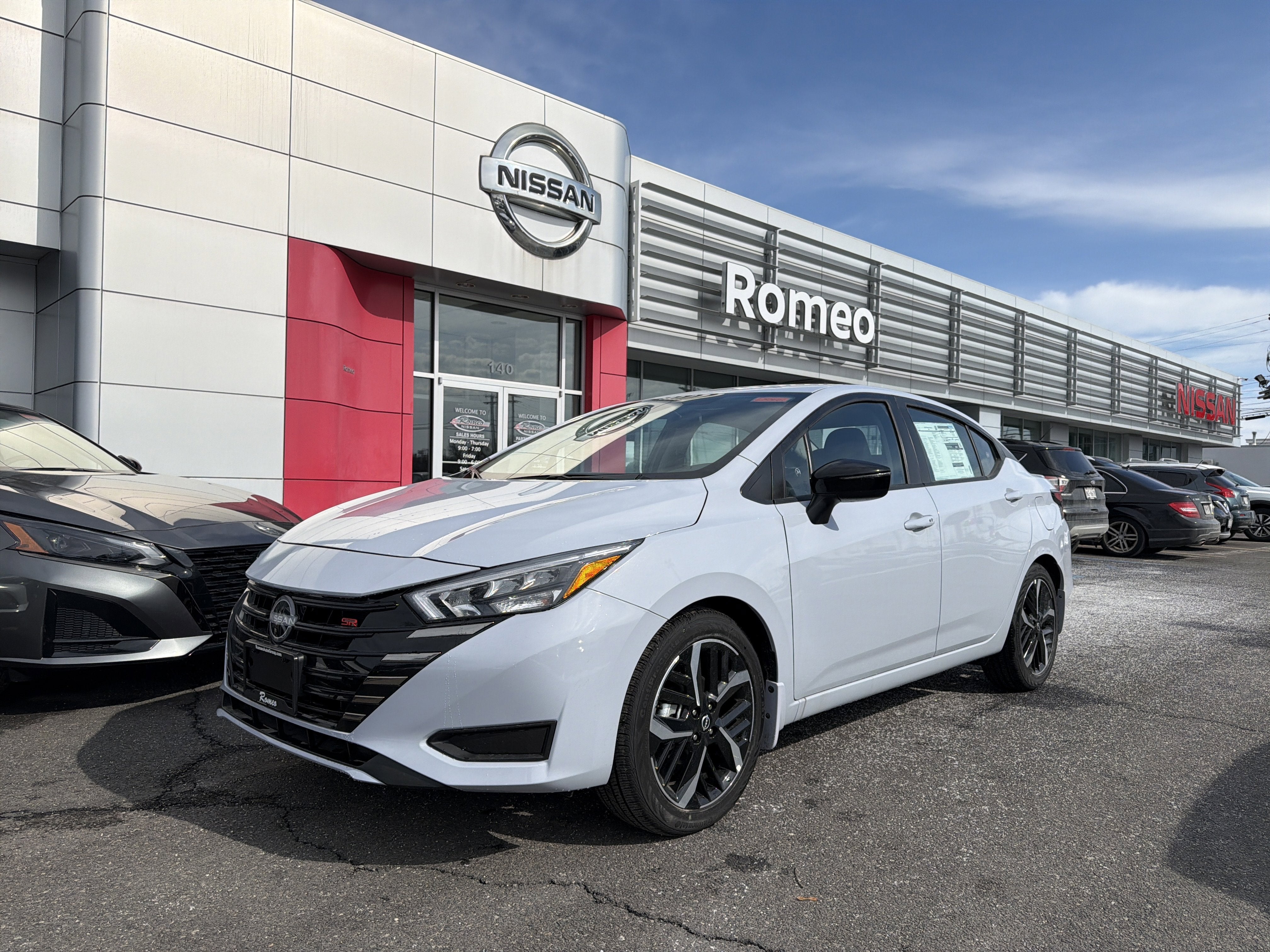 2025 Nissan Versa SR