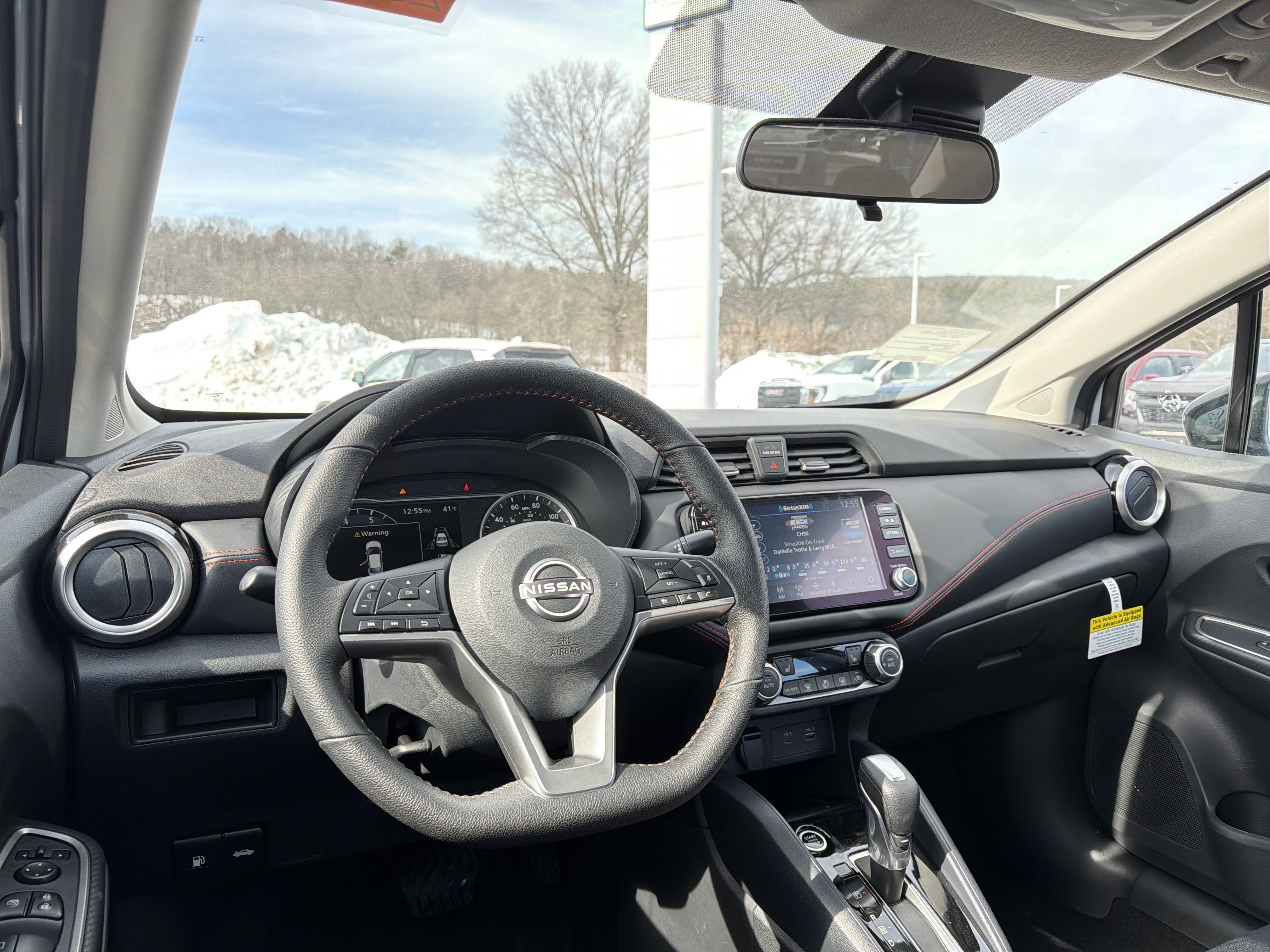 2025 Nissan Versa SR