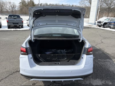 2025 Nissan Versa SR