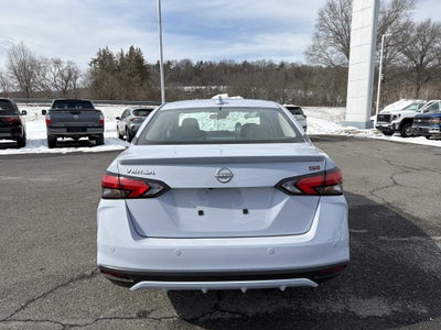 2025 Nissan Versa SR