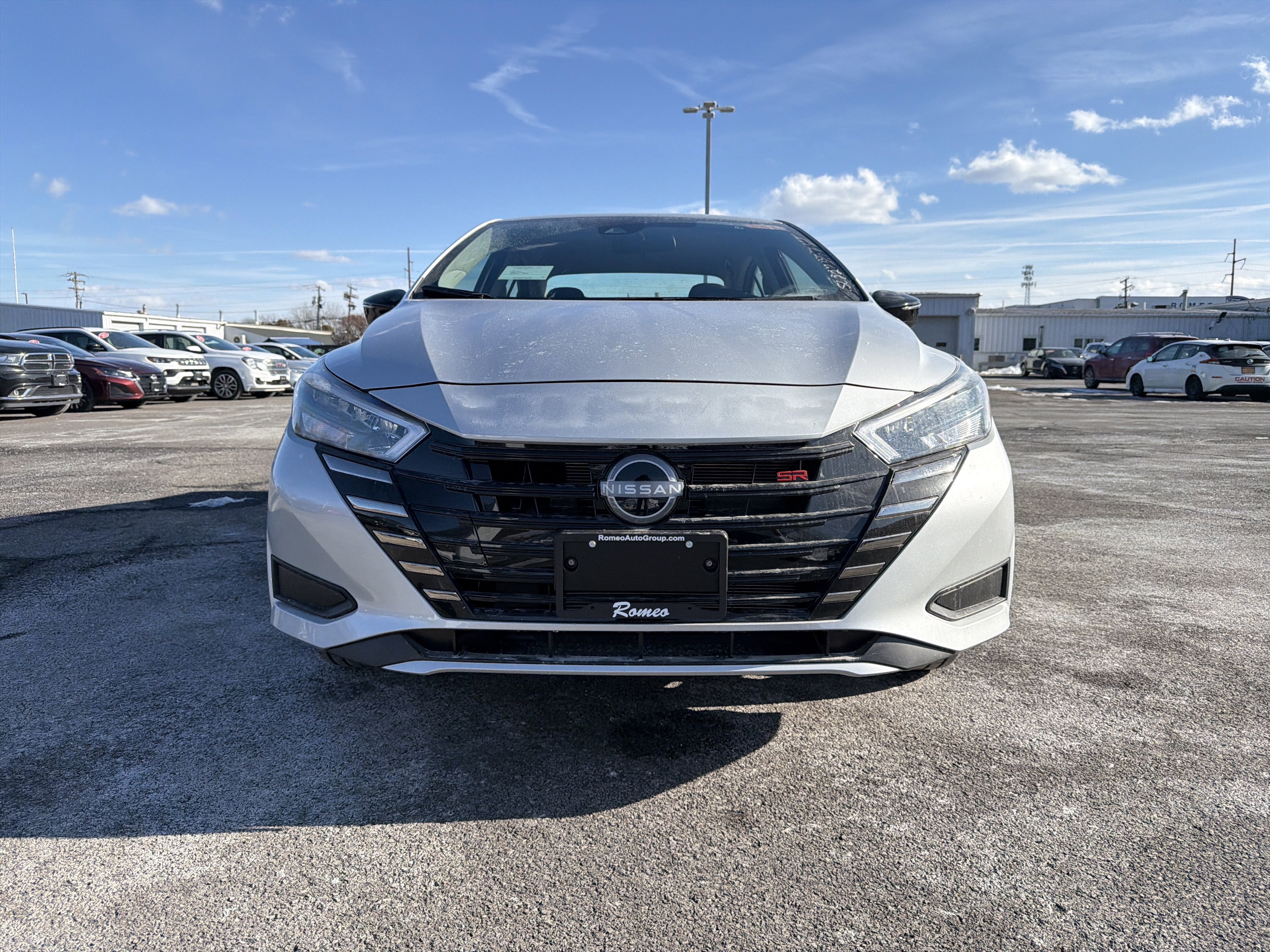 2025 Nissan Versa SR